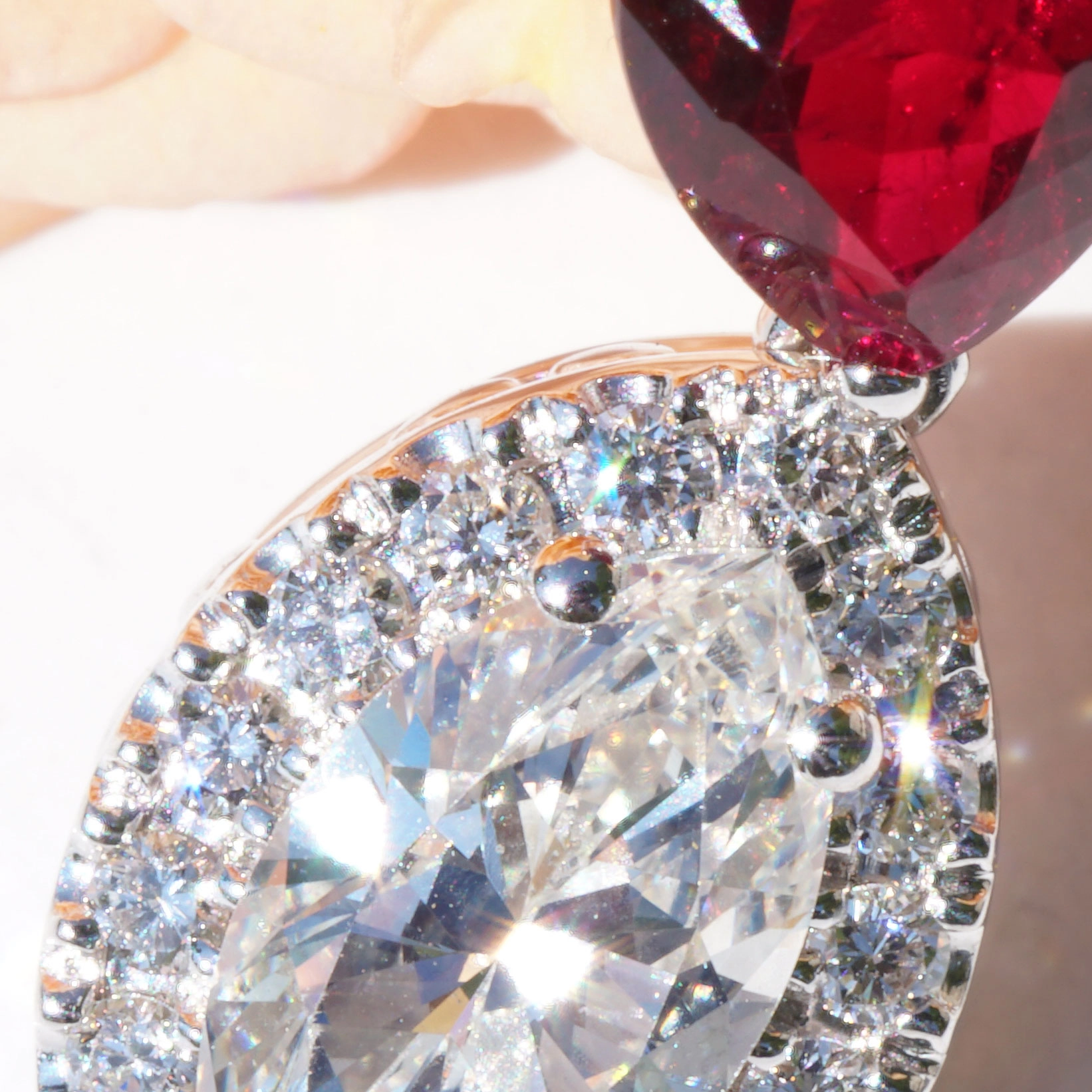 Rubin Diamantmarquise Brillant Anhänger m. Kette 750er Weissgold...pigeonblood Mosambik