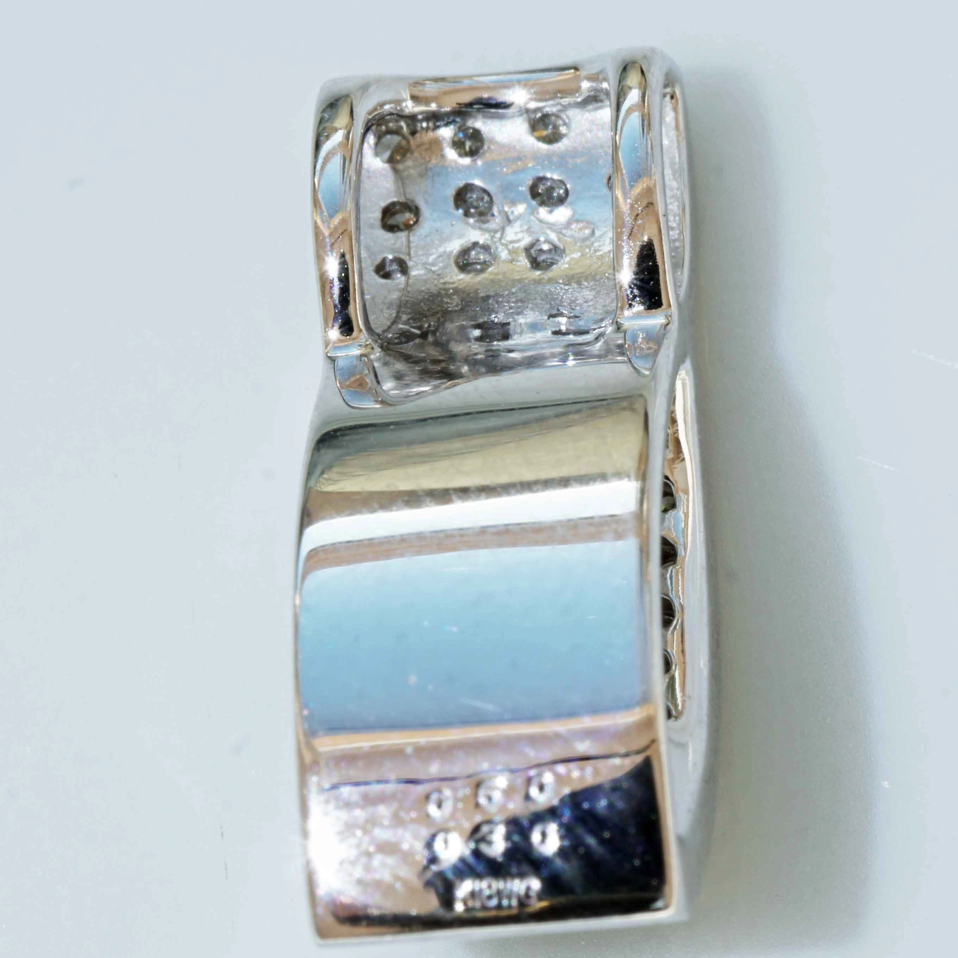 Tsavorith Brillant Anhänger 750er Weissgold 0.60 0.30 ct...eingefasst als Kostbarkeit