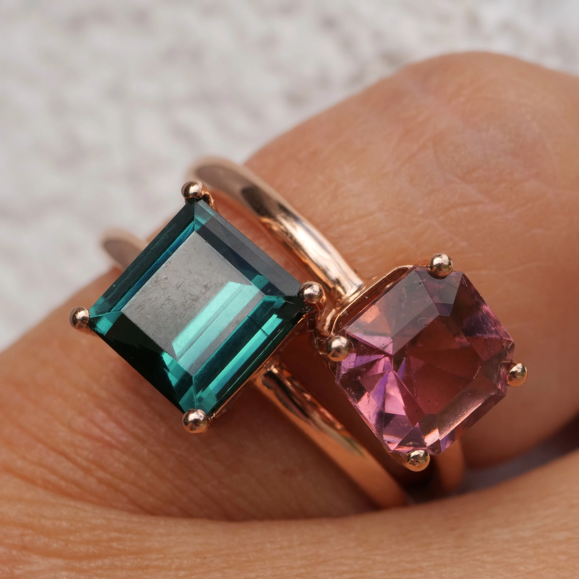 Turmalin Ring 750er Rosegold 2.23 ct grandioser Indigolith AA+ 8 x 7,5 mm