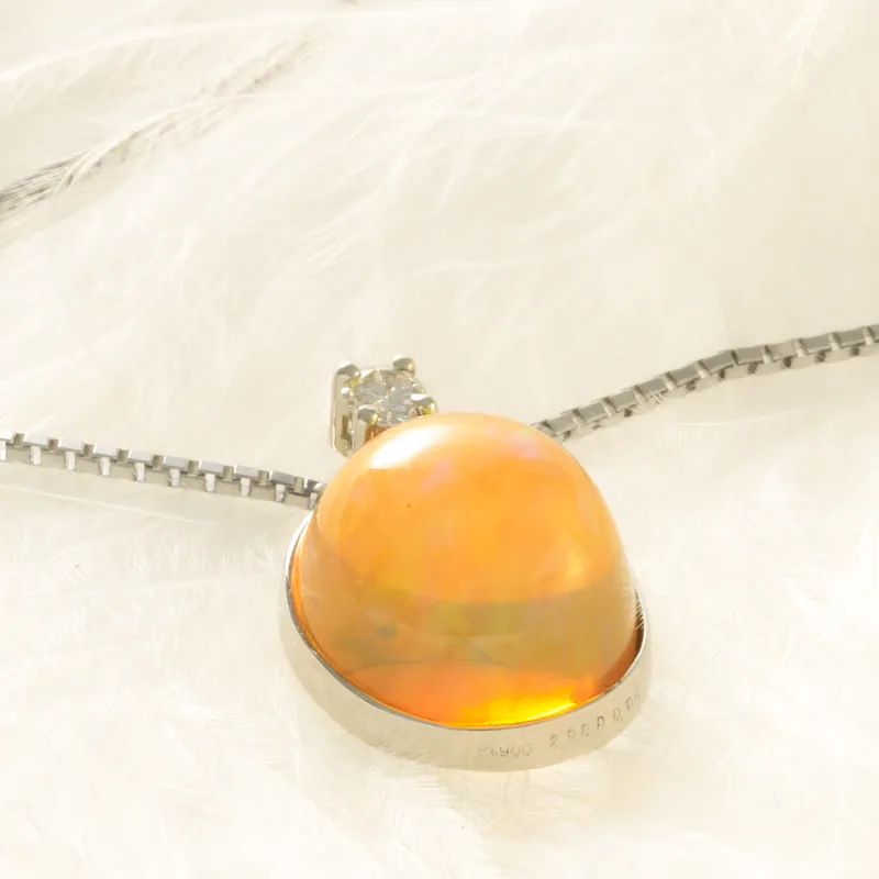 Opal Brillant Anhänger mit Kette 900er Platin 2.98 ct 0.04 ct Phantastisches Farbenspiel
