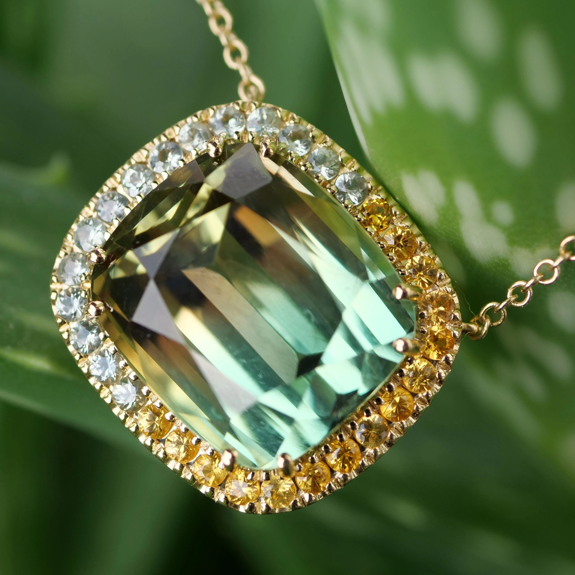 Turmalin Collier 750er Gelbgold 17 ct bicolor AAA+ Afrika grün-gelb....Himmelsfarben
