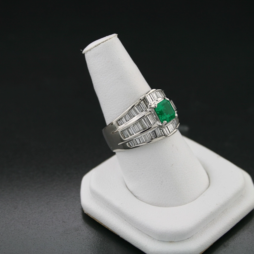 Smaragd-Diamant-Ring, Platin