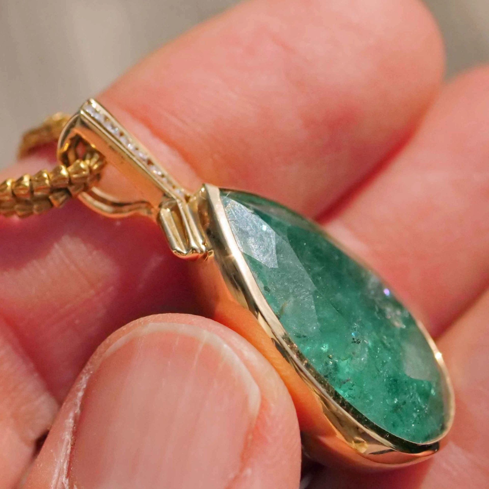 Smaragdtropfen Brillant Anhänger 585er Gelbgold 28 ct...Was für ein Hingucker