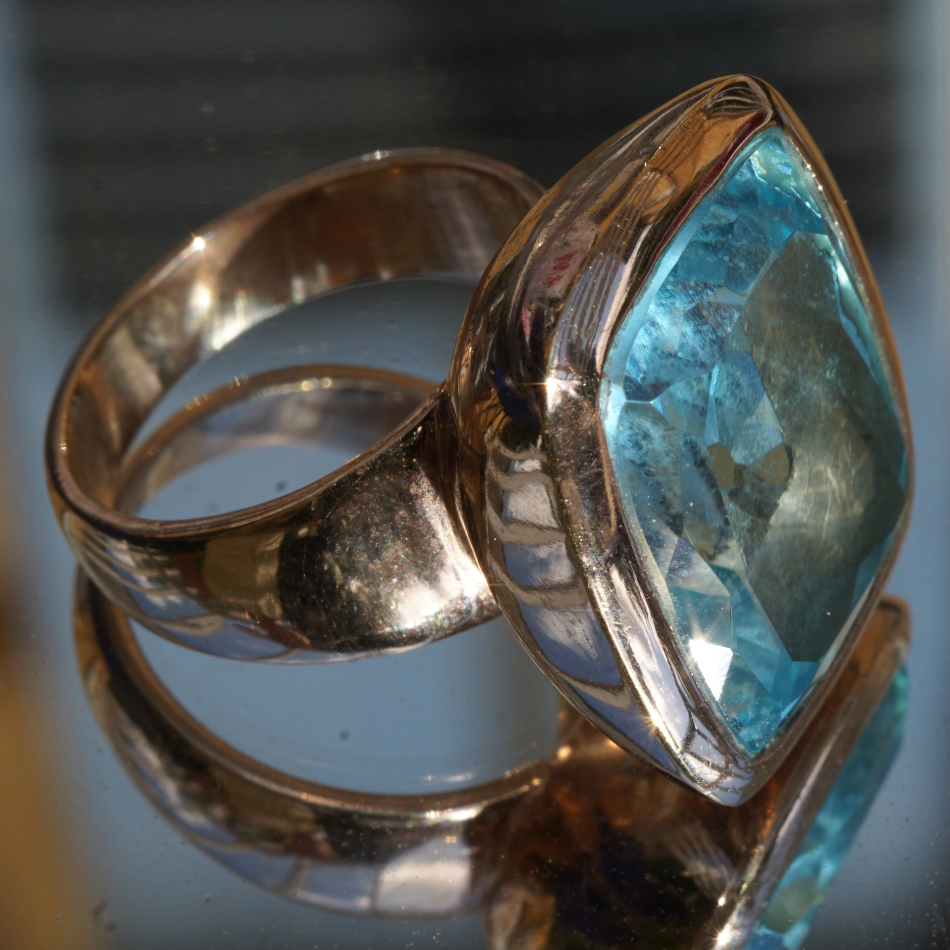 Blautopas Ring rosevergoldet 925er Silber XL Ring im moderen Stil 29 ct