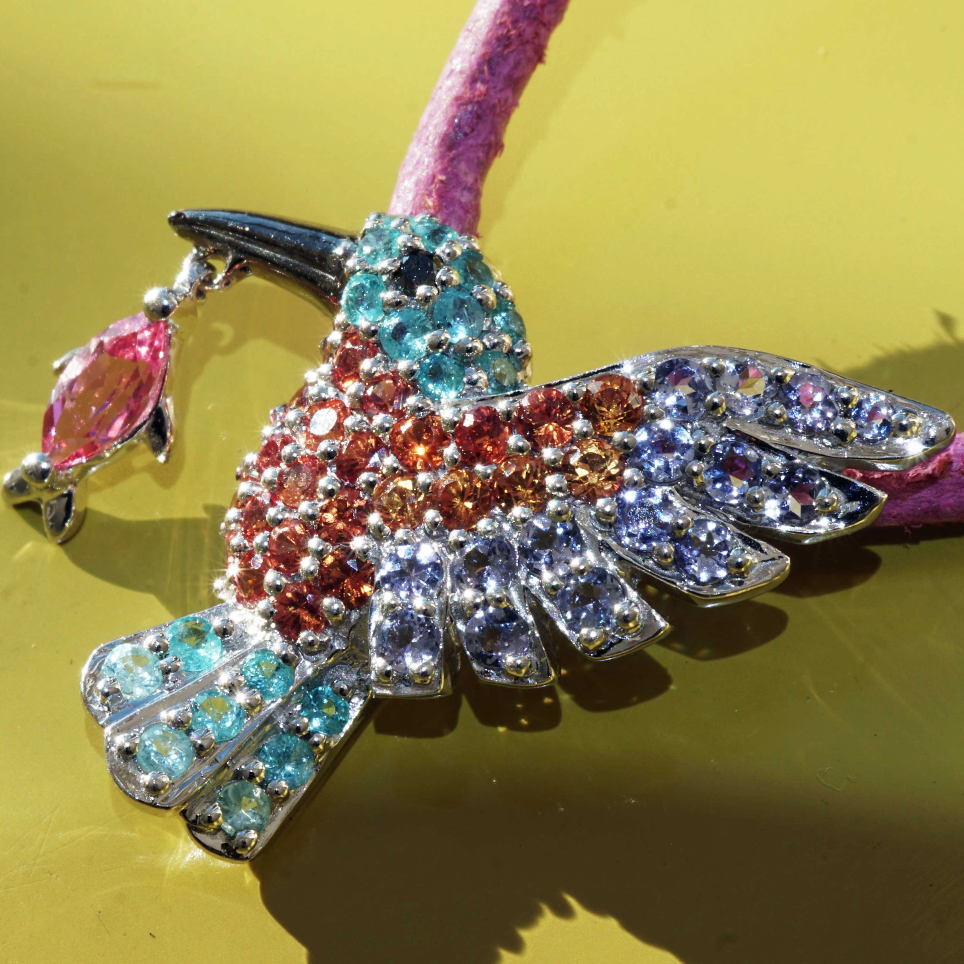 Eisvogel Anhänger 750er Weissgold Paraiba Turmalin Spinell ...der frühe Vogel fängt den Fisch