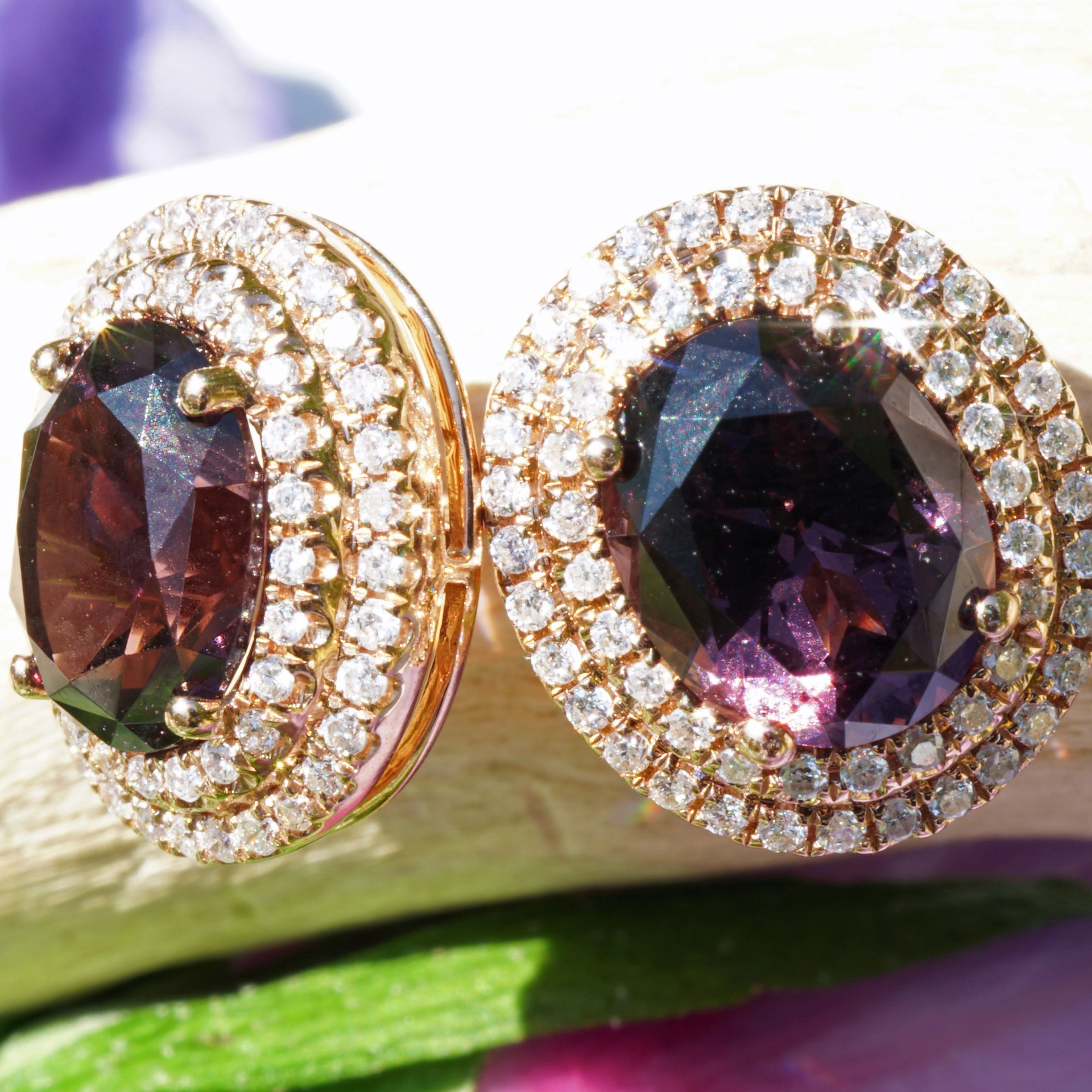 Spinell Brillant Ohrstecker 2.51 ct 0.28 ct violett Myanmar unbehandelt TOPQUALITÄT 750er Rosegold