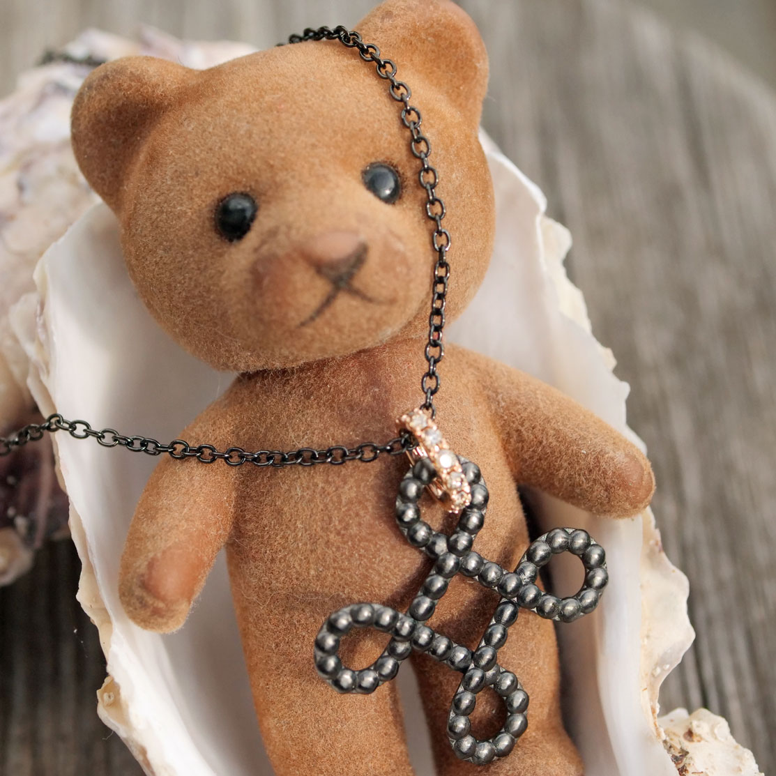 Brillant Collier 750er Rosegold 0.29 ct TW VS...Mystik Knot..schwarz rhodinierter Edelstahl 