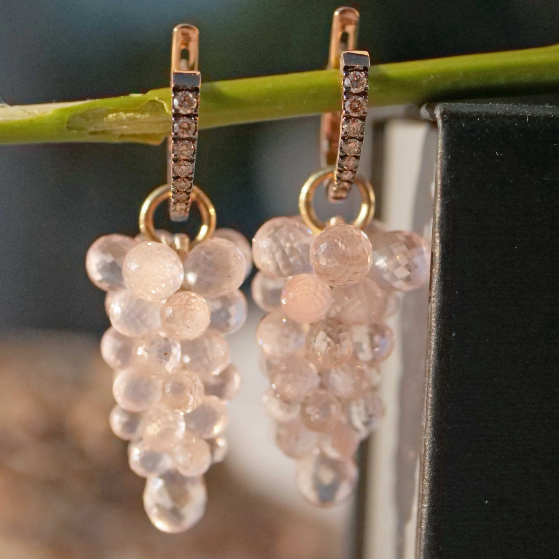 Rosenquarz Trauben Anhänger 585er Gelbgold 16.50 ct für Kette oder als Ohrhänger...sehr keck