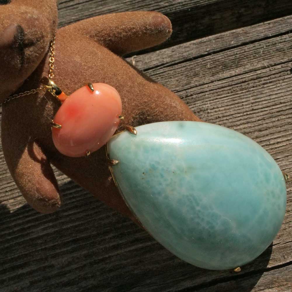 XL Larimar Koralle Anhänger 105 ct 9 ct in 585er Gelbgold...hat Potential zum Lieblingsstück zu werden