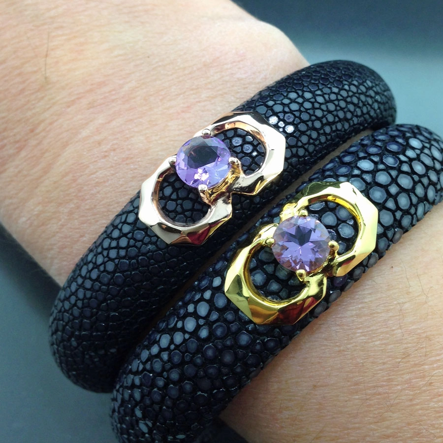 Amethyst Rochenleder Armreif 925er Silber korallpink 14 mm breit