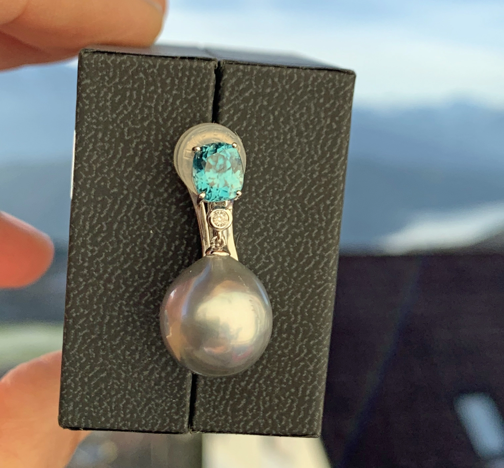 Blauer Zirkon Zuchtperl Brillant Ohrhänger 750er Gold Top Kambodscha Zirkone