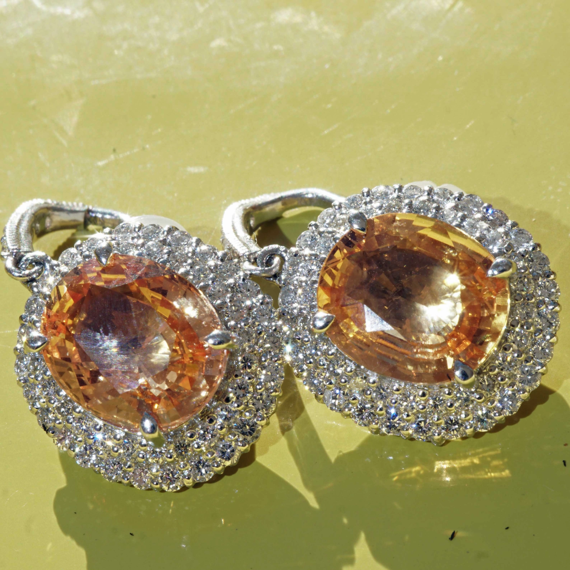 Saphir Brillant Ohrhänger in 900 Platin 7.14 ct 1.14 ct ORANGE-Pink mit Zertifikat HAMMER!