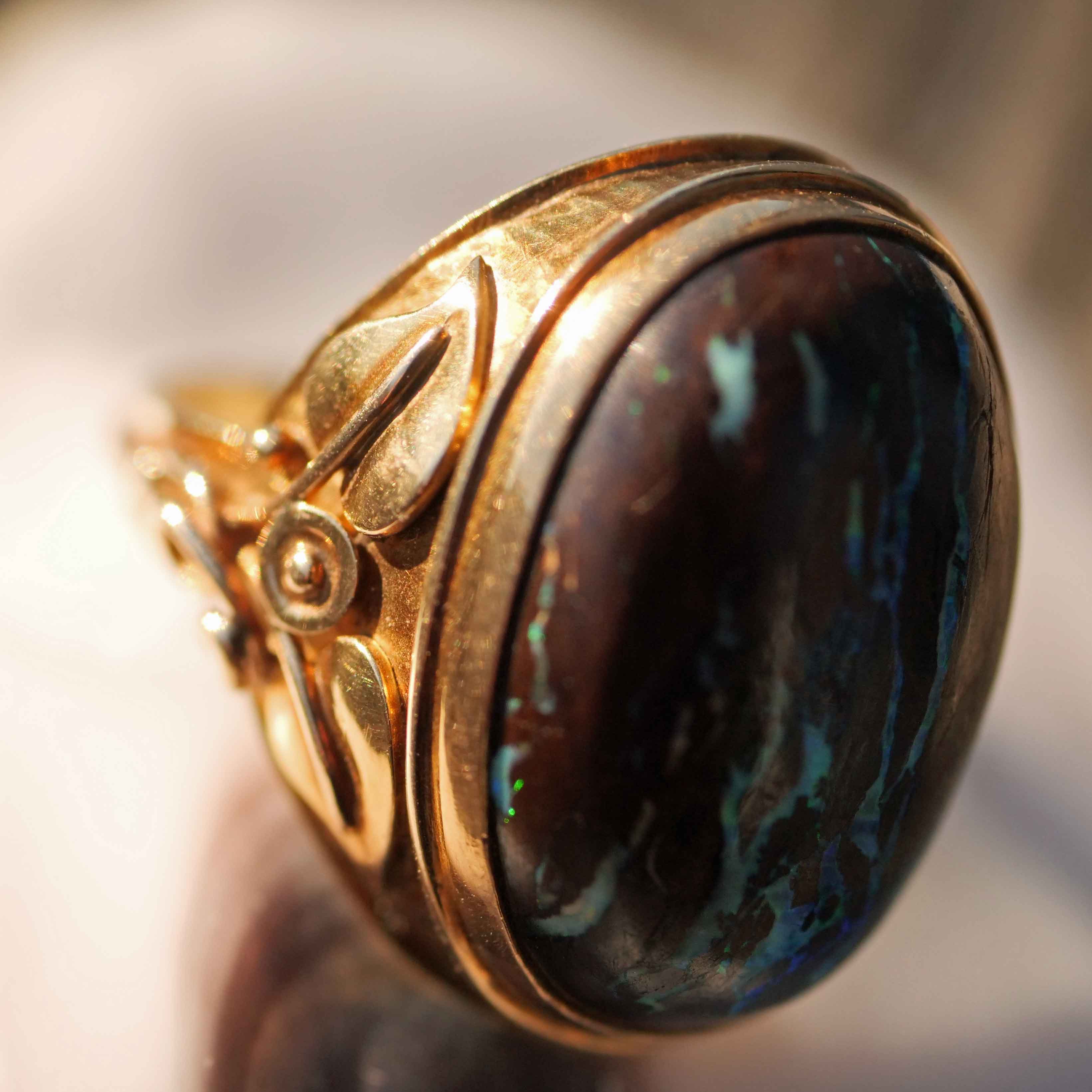 Boulderopal Ring Jugendstil um 1910 585er Gelbgold grün-blau Material Gold 500.-Euro