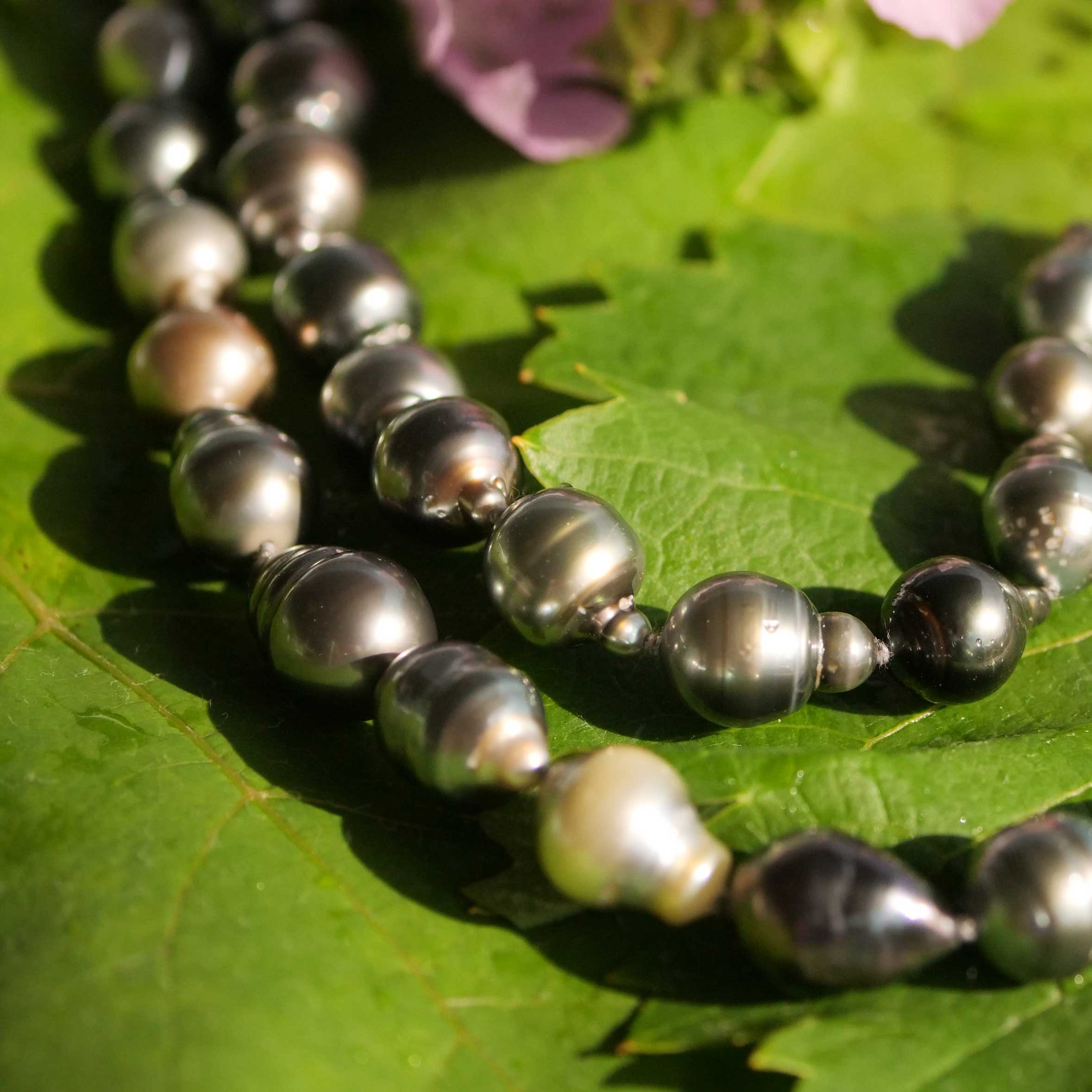 93 cm Tahiti Zuchtperl Opera Collier 8-11  mm barocke schöne Qualität mit intensiven Lüster unbehandelt 