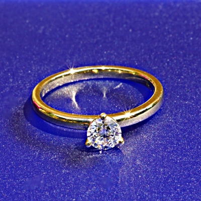 Brillant Ring rund 0.50 ct hochfeines weiss D / VS2  4.9-3.2 mm 750er Gelbgold GIA Gutachten