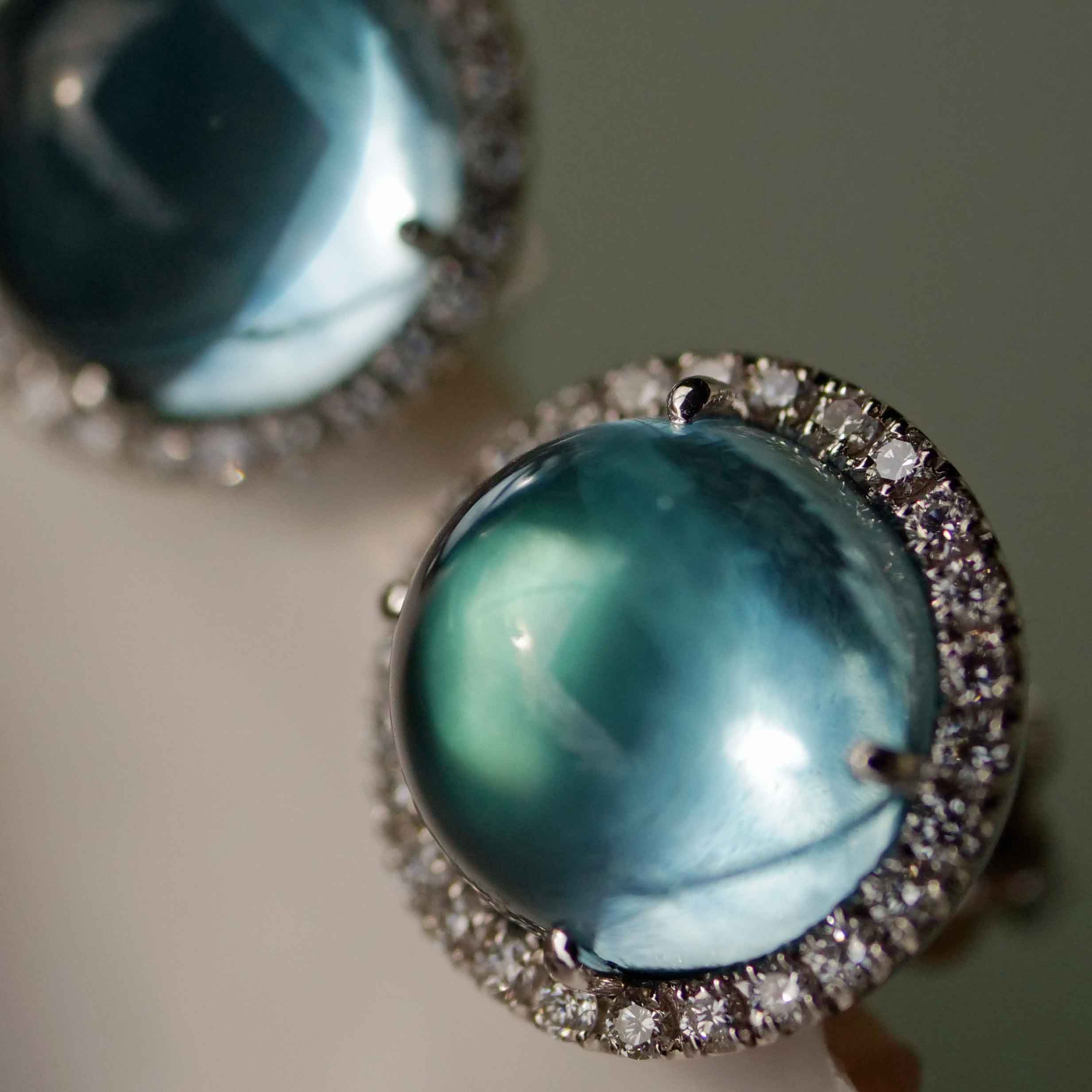 Blautopas Brillant Ohrstecker  750er Weissgold..Lightblue Bubble..13 mm Durchmesser 