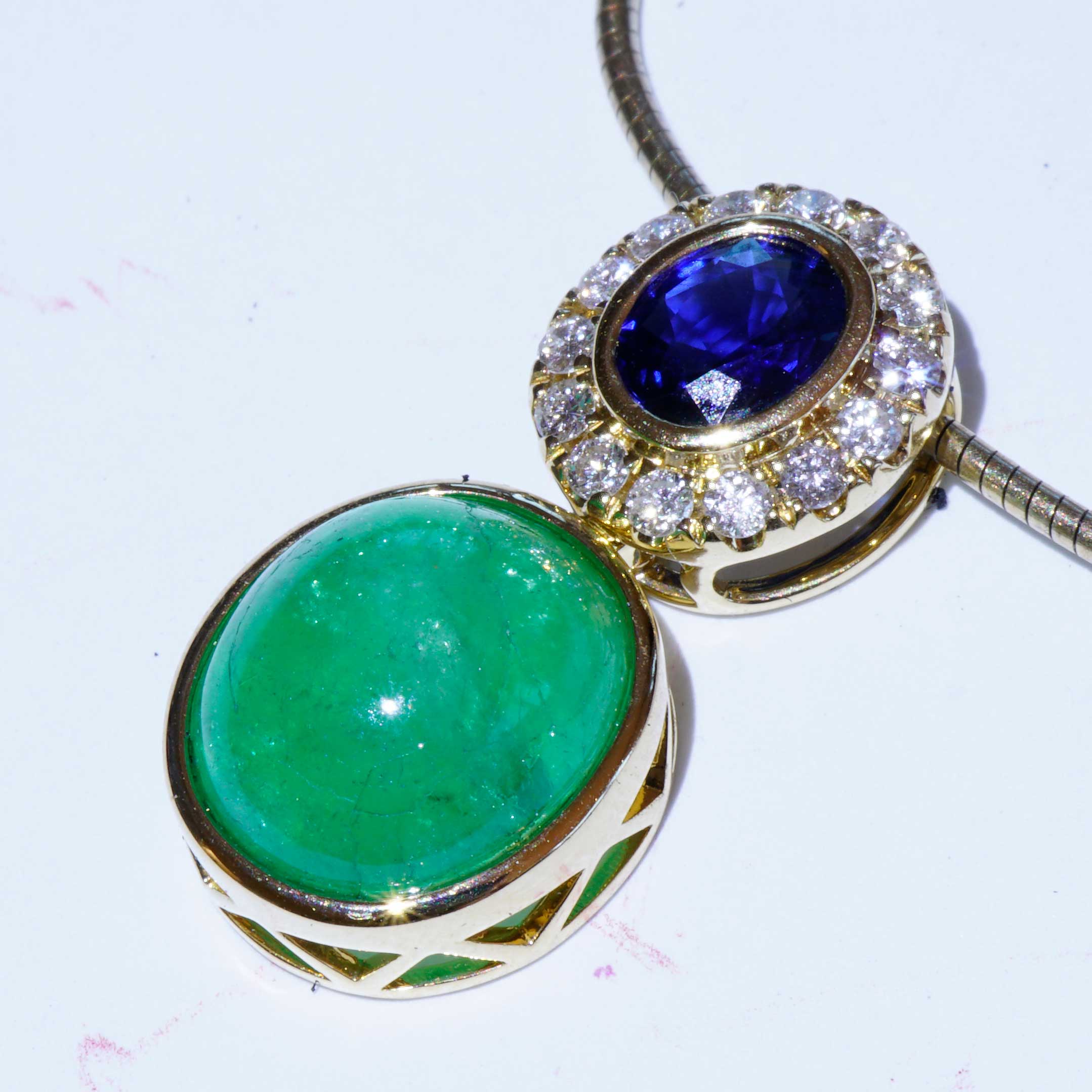 Saphir Smaragd Brillant Anhänger 750er Gelbgold blau-grün.....Farbengewaltig! 4.16 ct und 0.77 ct