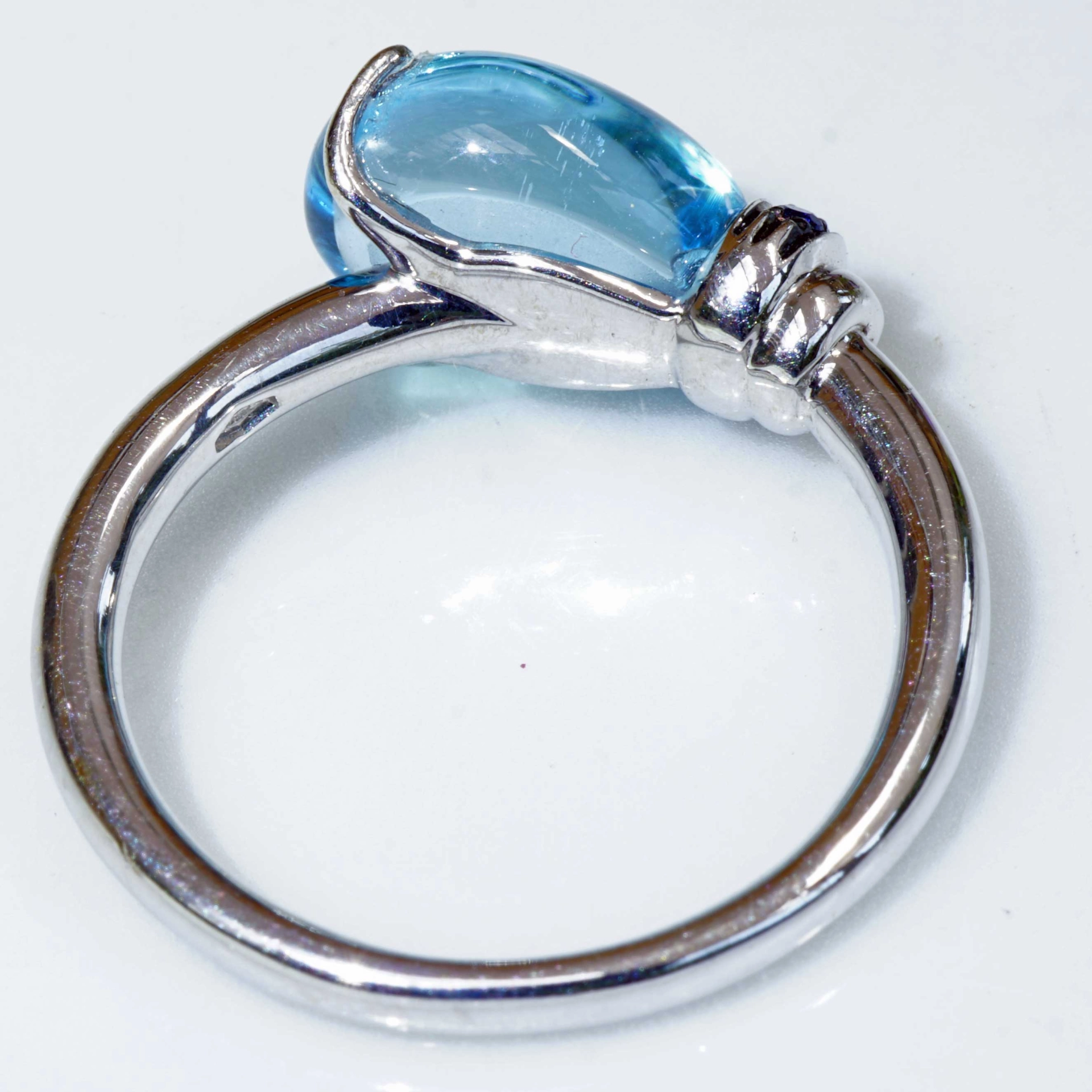 Blautopas Saphir Ring Drop 750er Weissgold entzückend sweety 6 ct 0.04 ct..lässig