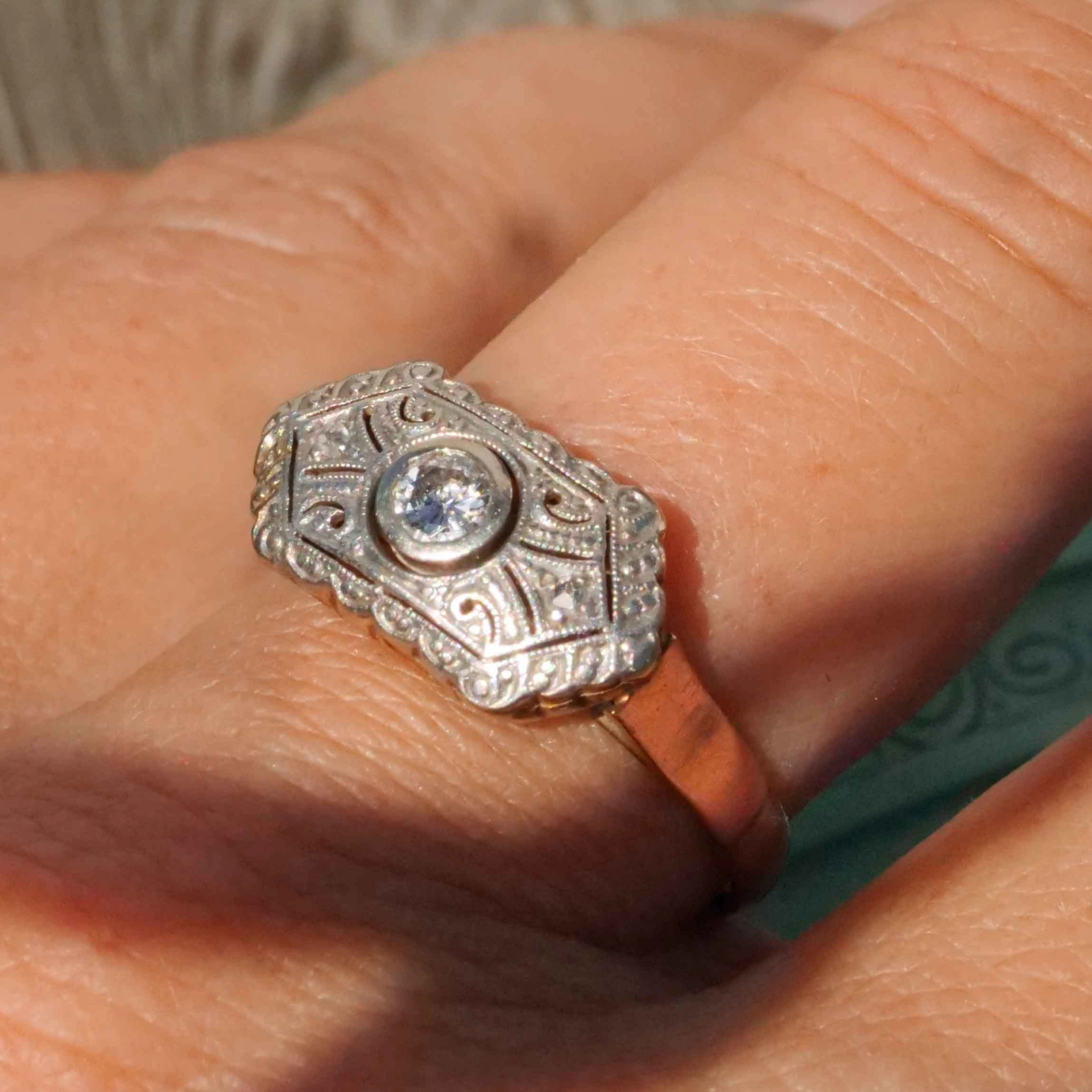 Original Art Déco Brillant Ring 585er Gold 0.22 ct W VS um 1930-40...dazzling History