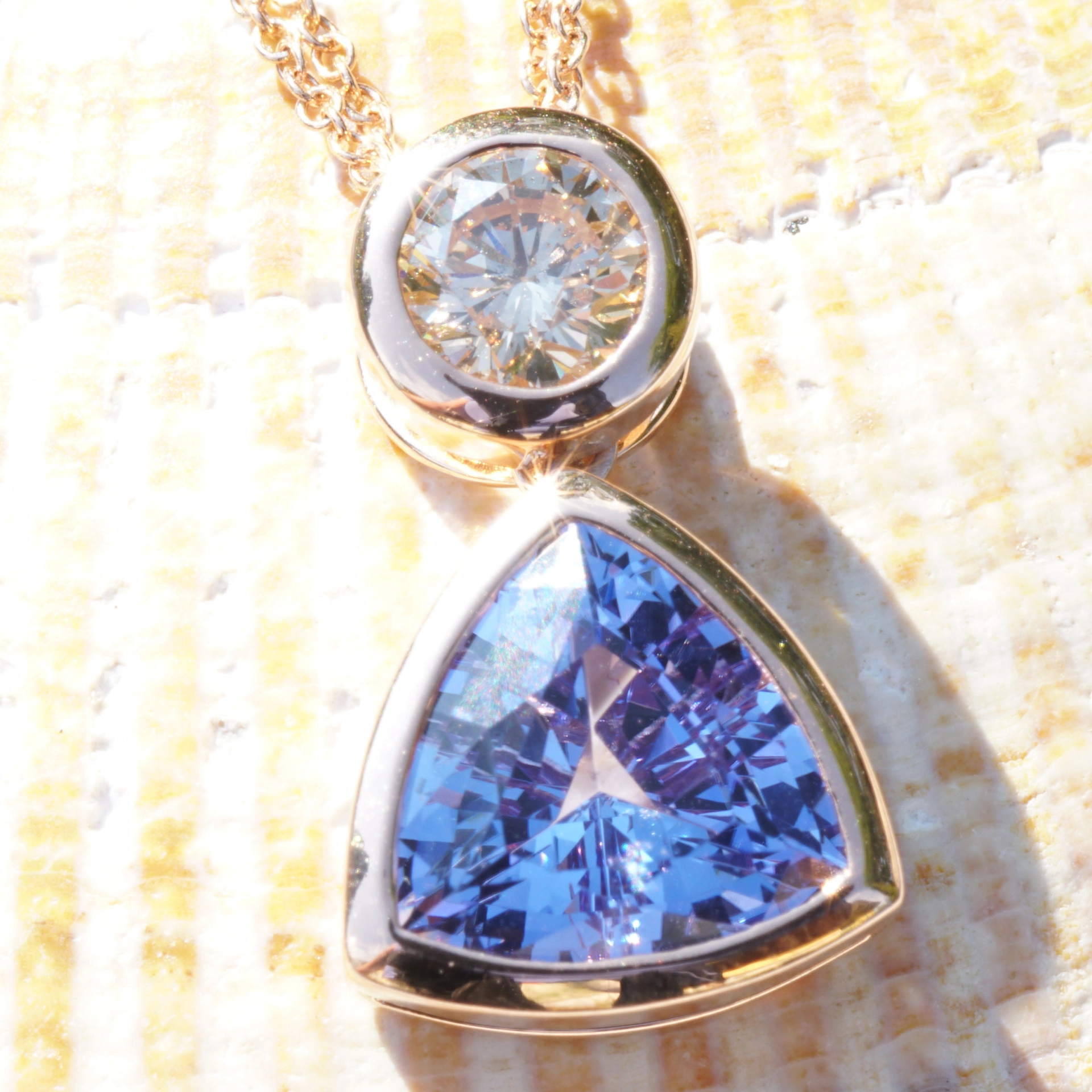 Tansanit Brillant Anhänger 750er Rosegold 0.53 ct 2.36 ct....IGI Zertifikat, edelste Farbenkombi