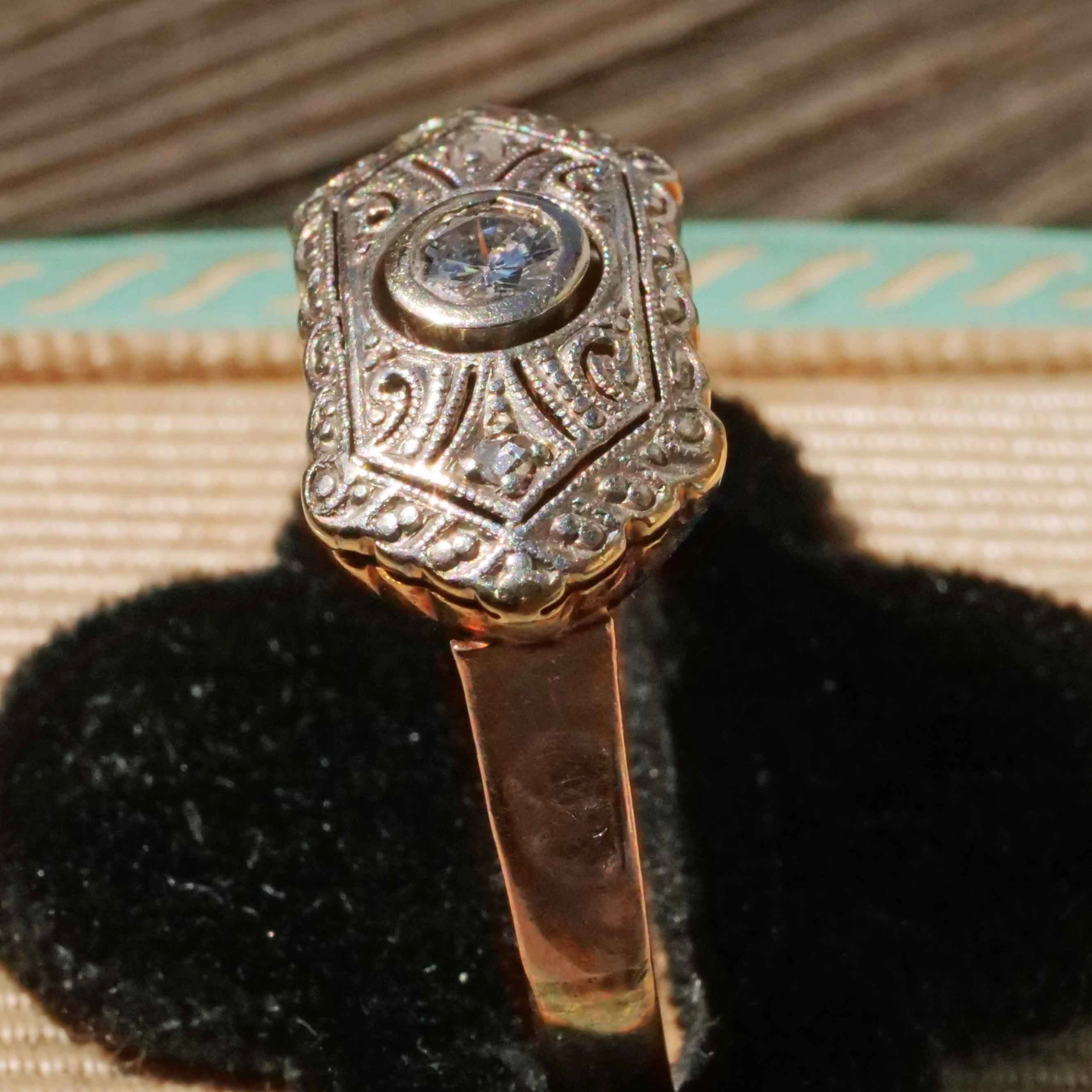 Original Art Déco Brillant Ring 585er Gold 0.22 ct W VS um 1930-40...dazzling History