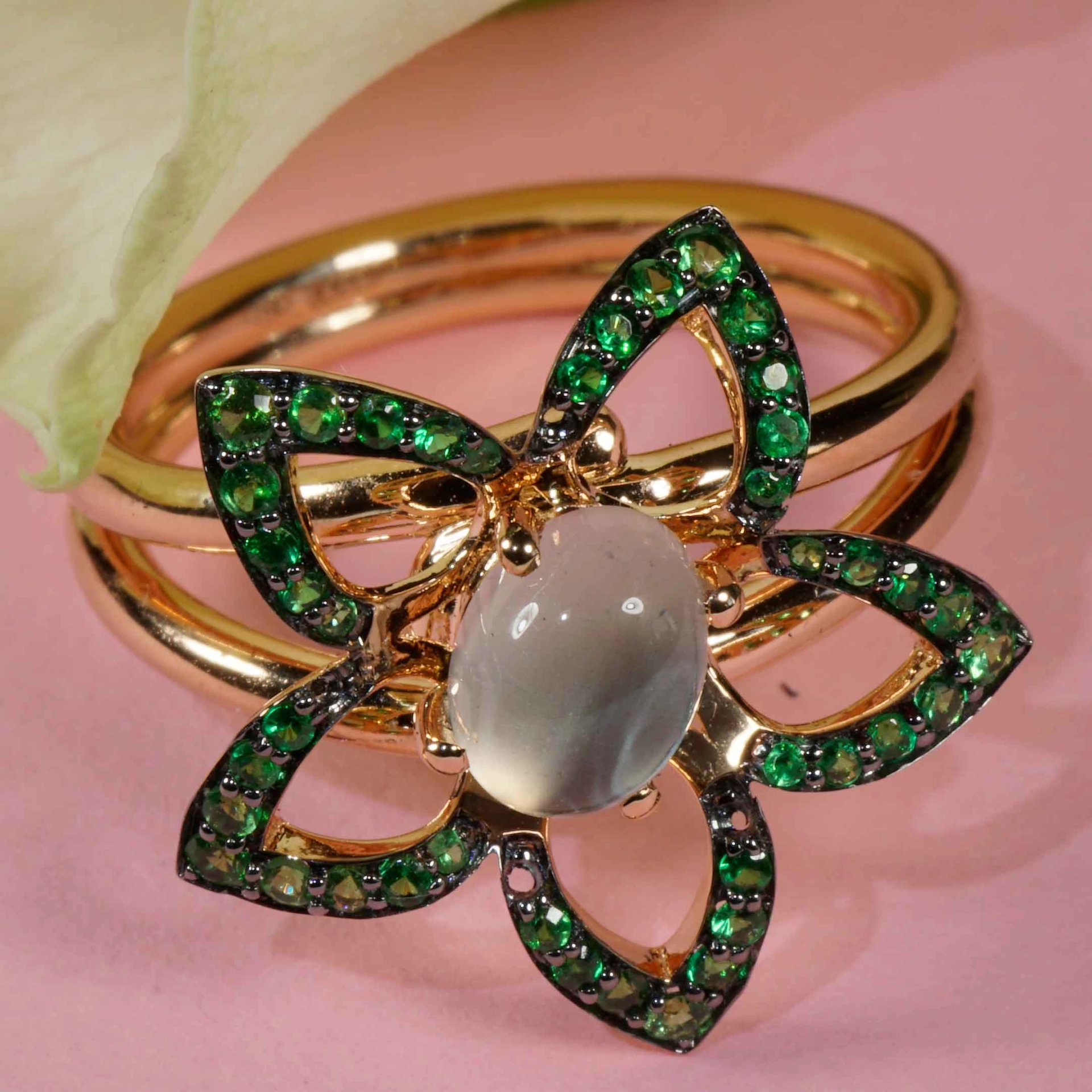 Blüten Mondstein Tsavorith Ring 750er Rosegold 0.48 ct 1 ct...verspieltes Design aus Italien