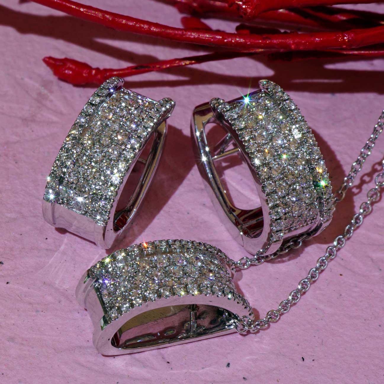 Brillant Collier 0.35 ct TW VS Weissgold 750er Modernes Design....macht Trage Spaß !!! 