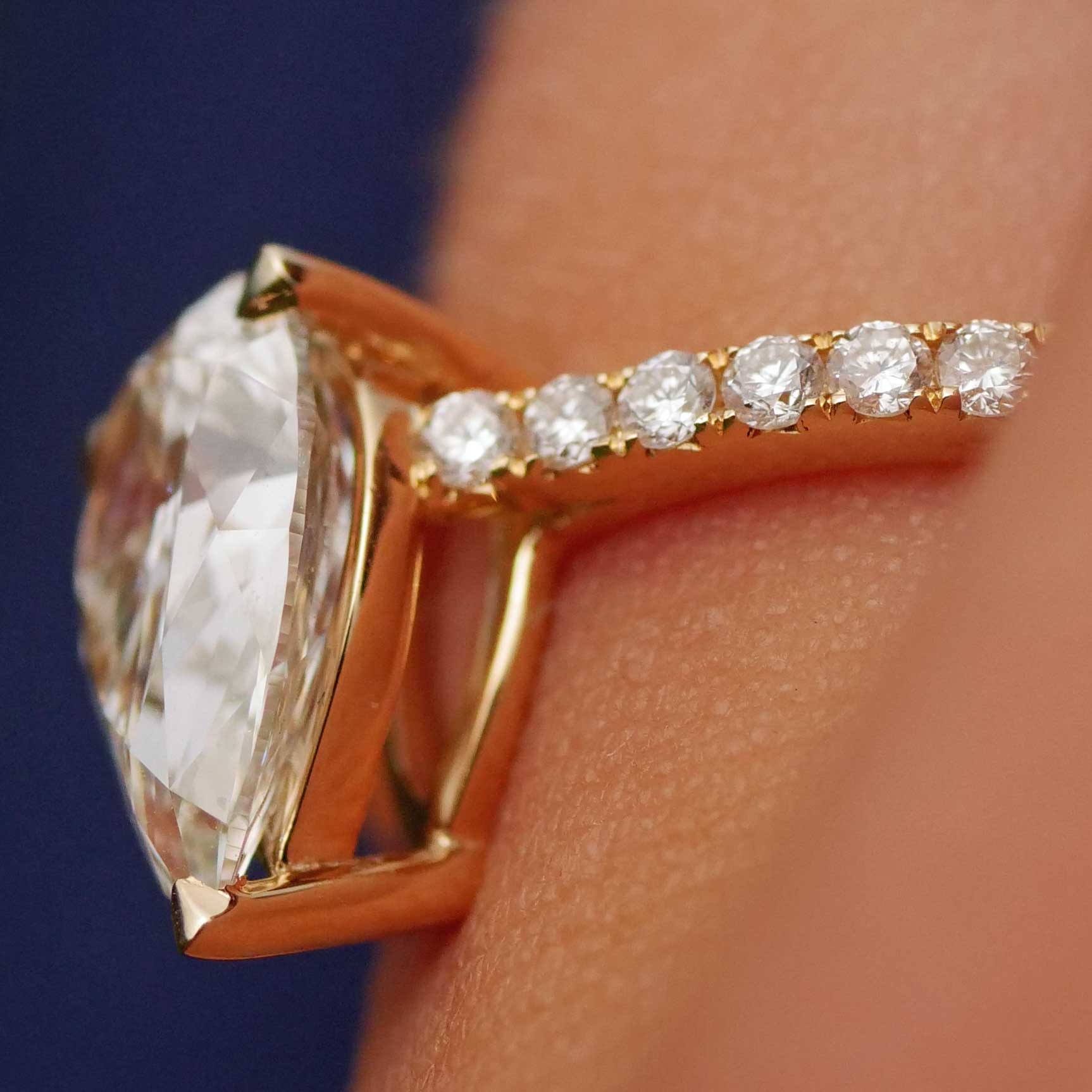Brillant Ring 2.65 ct TW VS Labor Diamant in 585er Gelbgold.... für ein Bruchteil des Naturdiamant Preises  