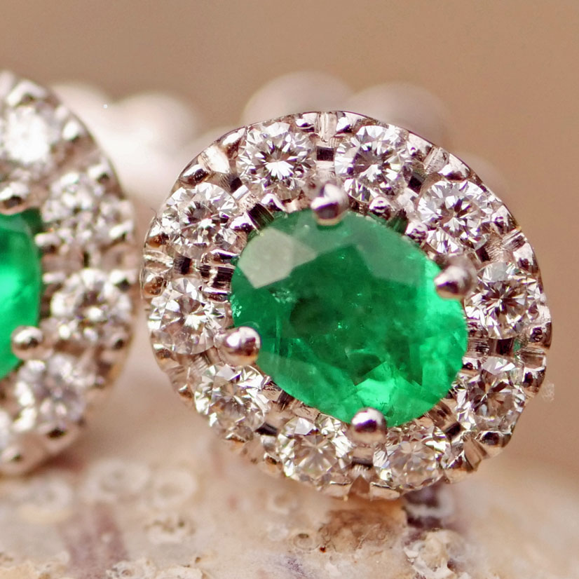 Panjshir Smaragd Brillant Halo Ohrstecker 750er Weissgold 0.47 ct 0.27 ct AAA+ schönste Smaragdfarbe forever