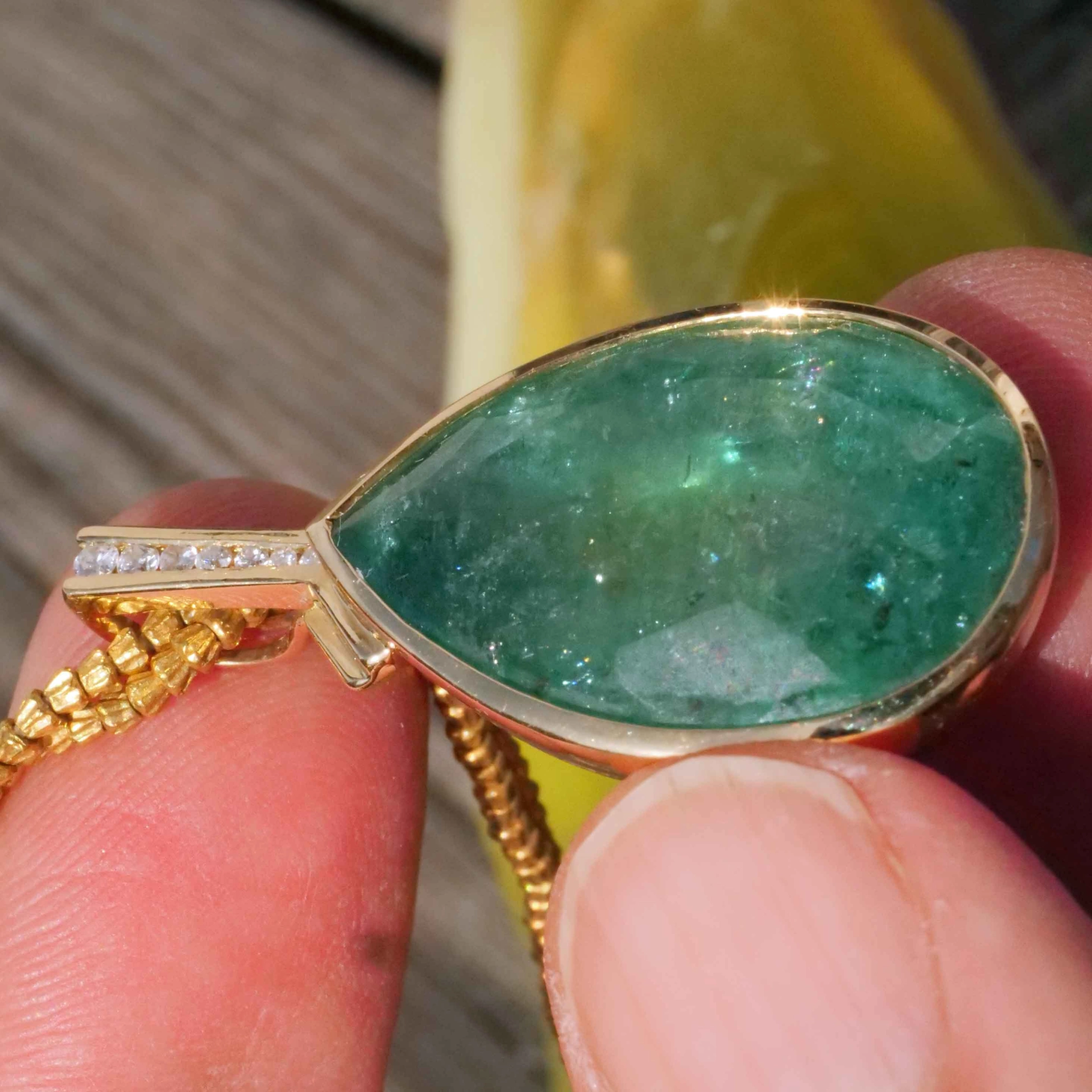 Smaragdtropfen Brillant Anhänger 585er Gelbgold 28 ct...Was für ein Hingucker