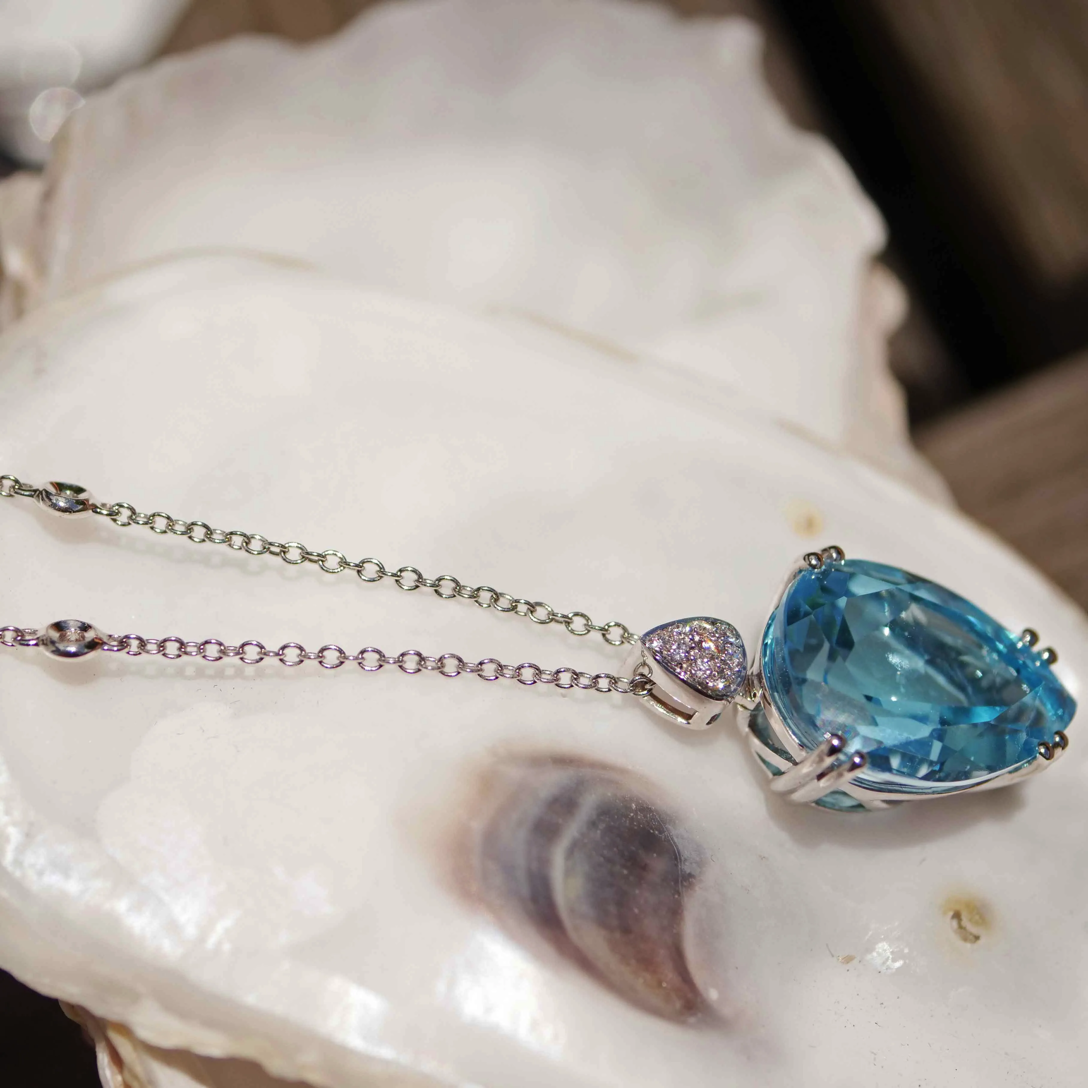 Blautopas Brillant Anhänger 750er Weissgold 14 ct 0.11 ct ...Aqua Wasser Brillanz Tropfenform 