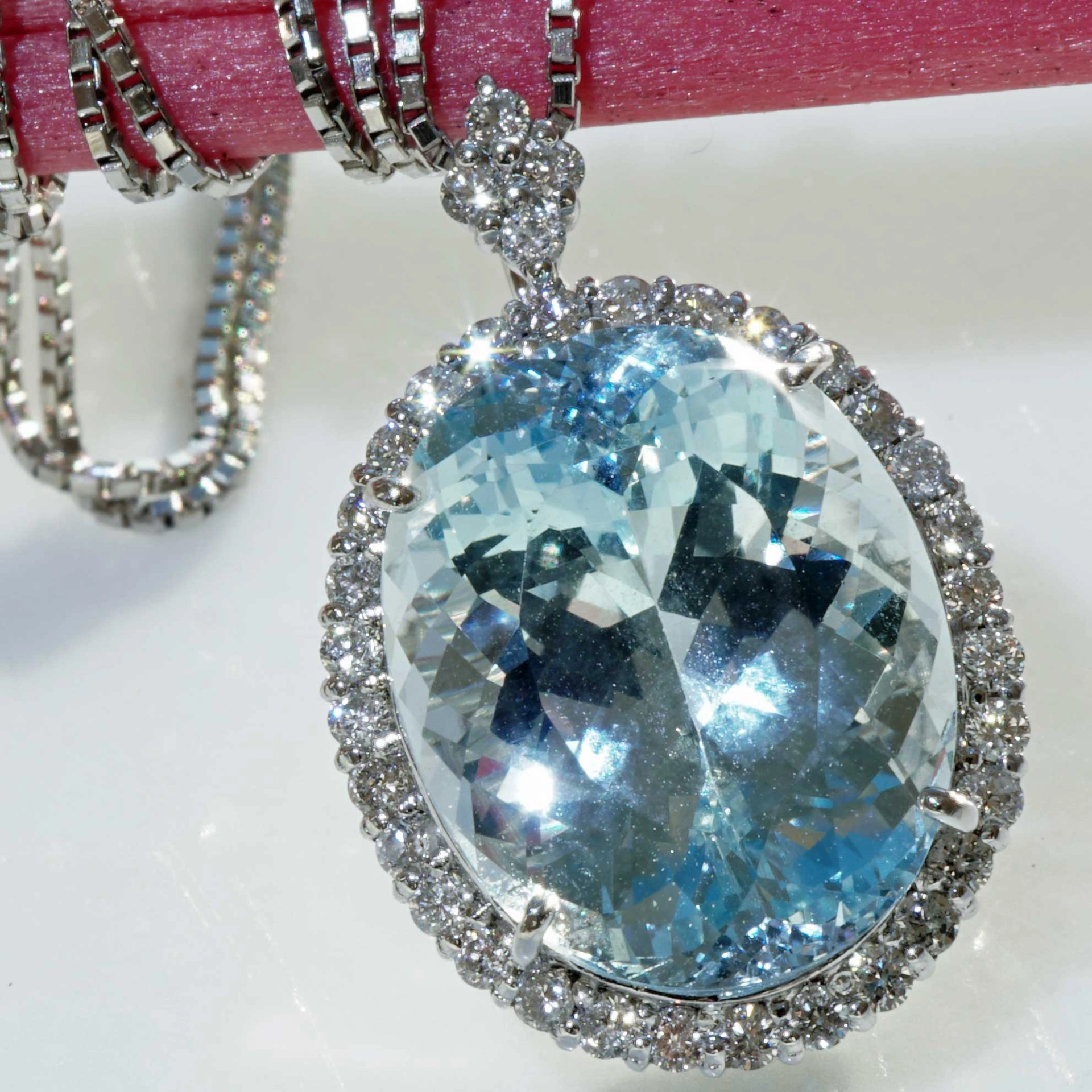 Santa Maria Aquamarin Brillant Anhänger 7.4 ct 0.35 ct Platin 950er mit Kette