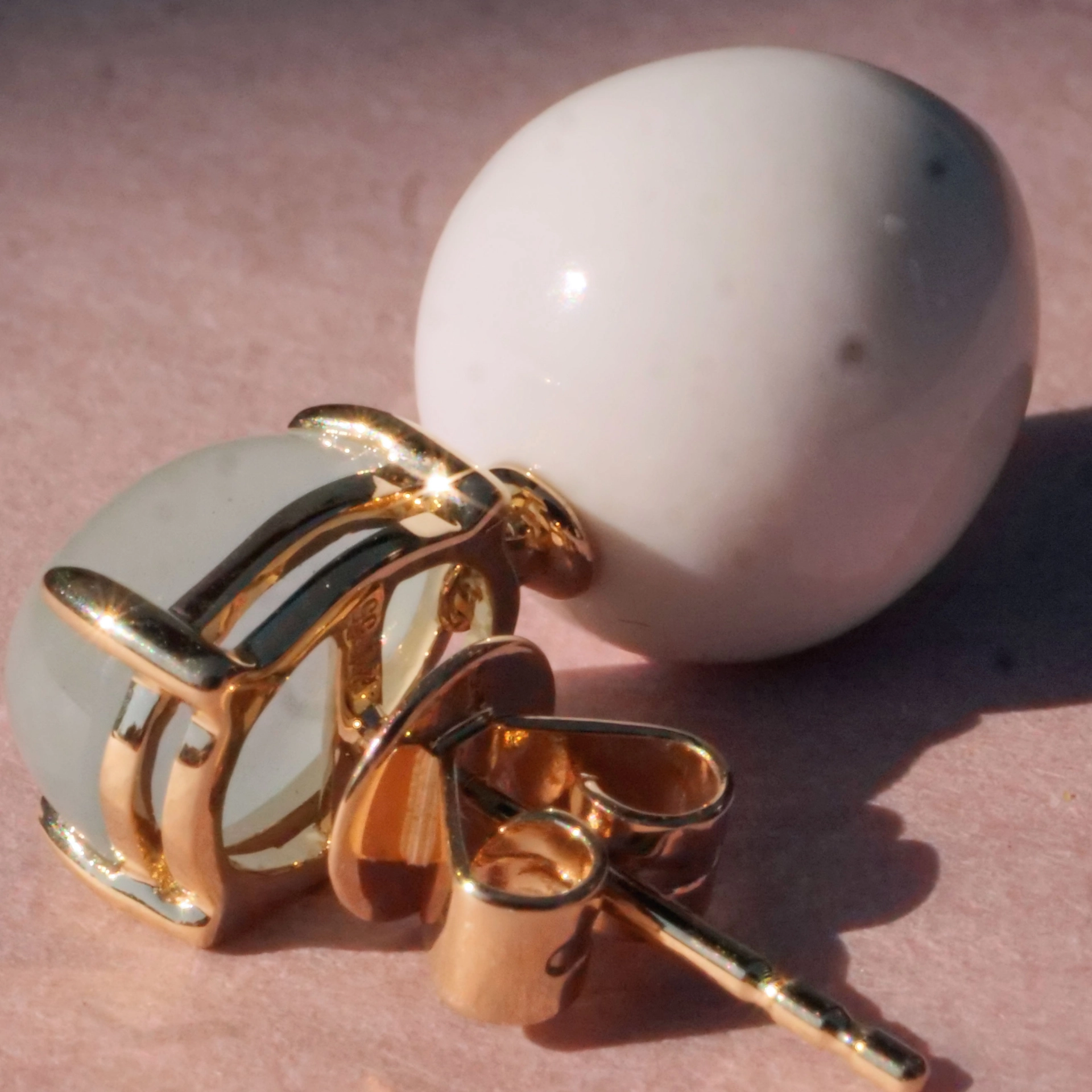 Cacholong Aquamarin Ohrhänger 585er Gelbgold...Himmelblau und Schneeweiss