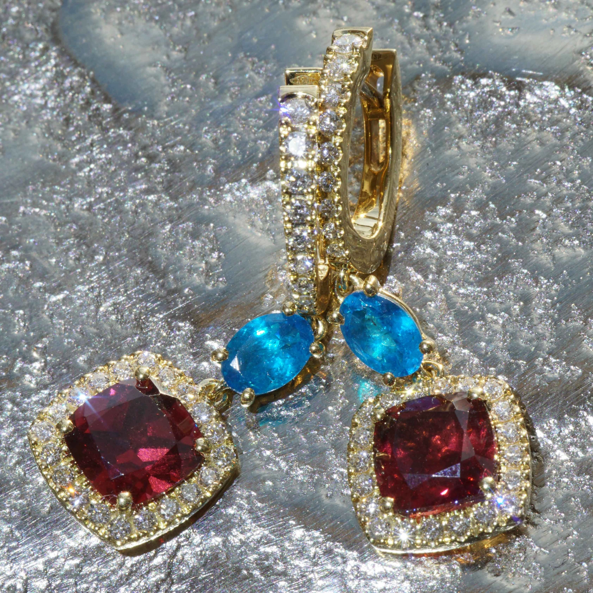 Paraiba-Apatit Granat Ohrcreolen Hänger 750er Gelbgold 4.91 ct 0.67 ct STARKE Farbenkombination