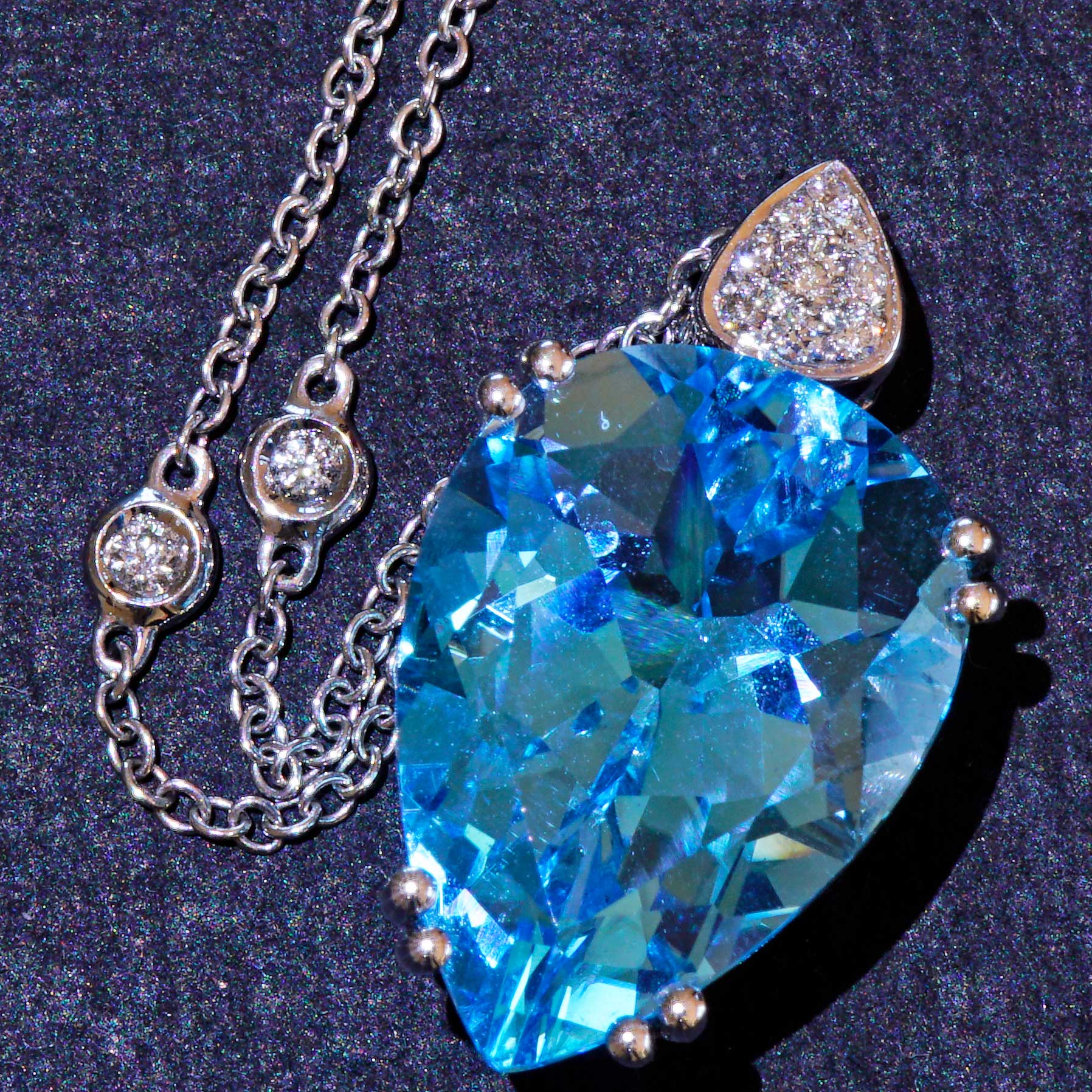 Blautopas Brillant Anhänger 750er Weissgold 14 ct 0.11 ct ...Aqua Wasser Brillanz Tropfenform 
