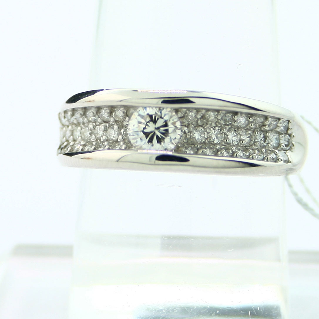Brillant-Ring, 0.80 ct, 900er-Platin
