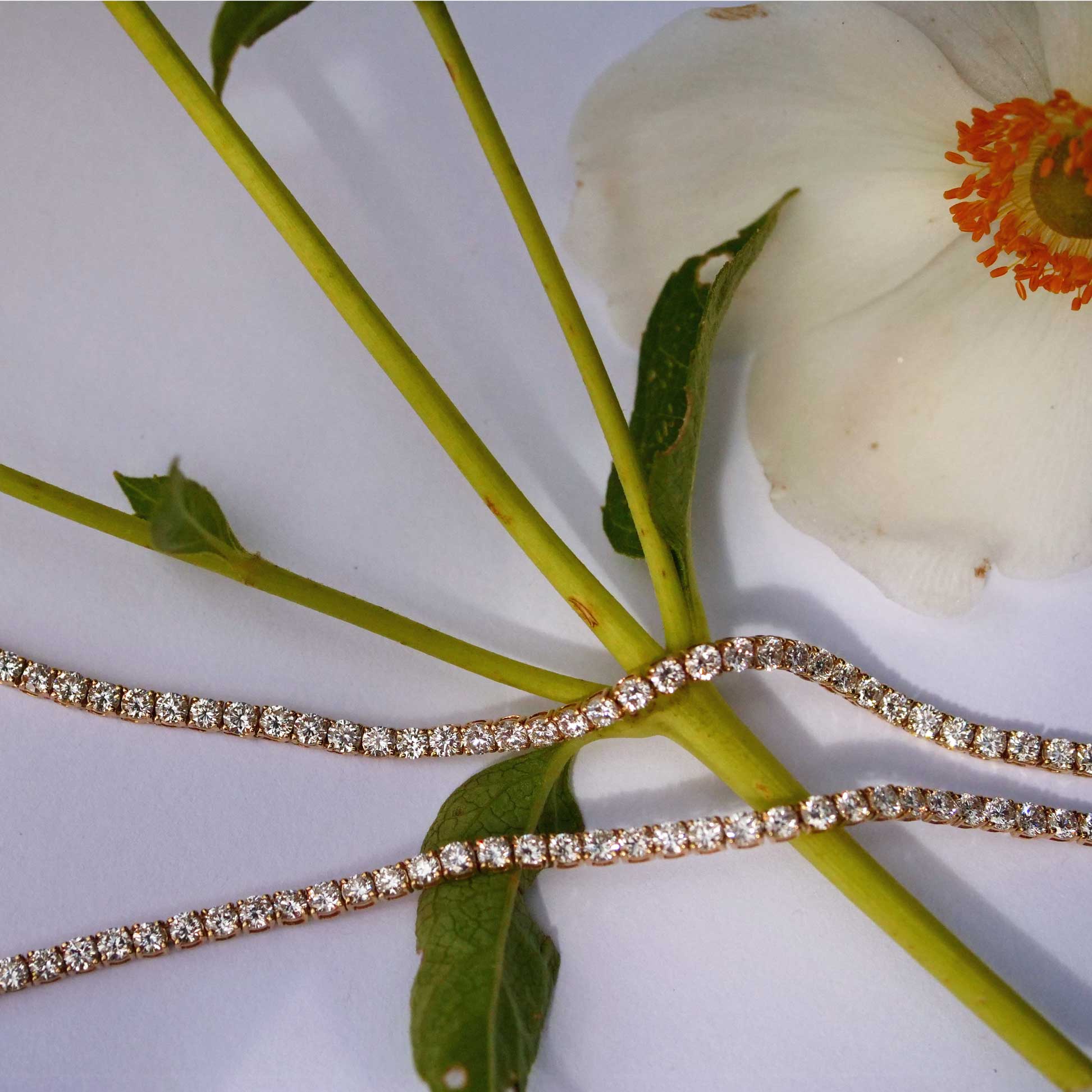 Brillant Tennis Collier total 7.11 ct TW VS Labor Diamanten in 585er Gelbgold.... für ein Bruchteil des Naturdiamant Preises  