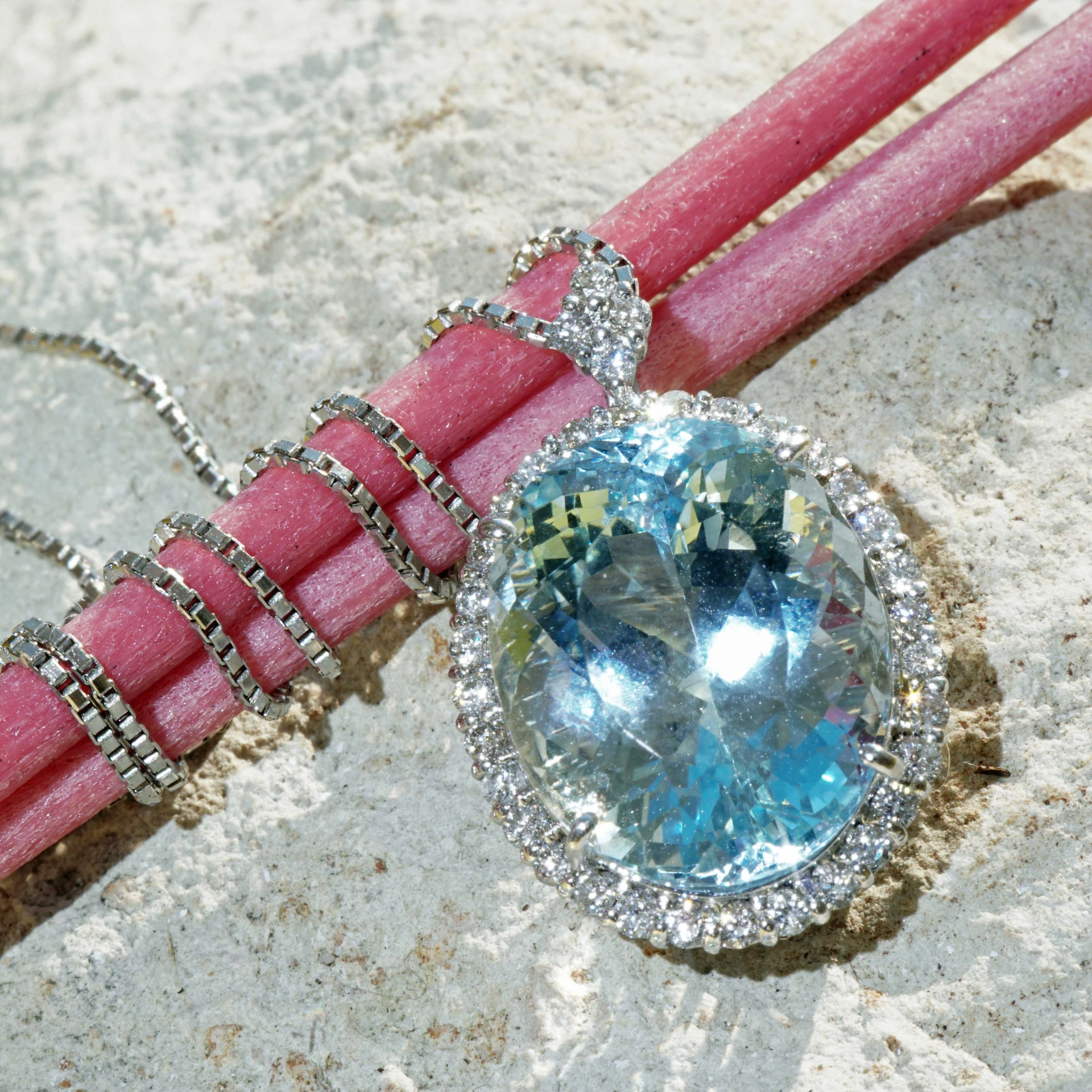 Santa Maria Aquamarin Brillant Anhänger 7.4 ct 0.35 ct Platin 950er mit Kette