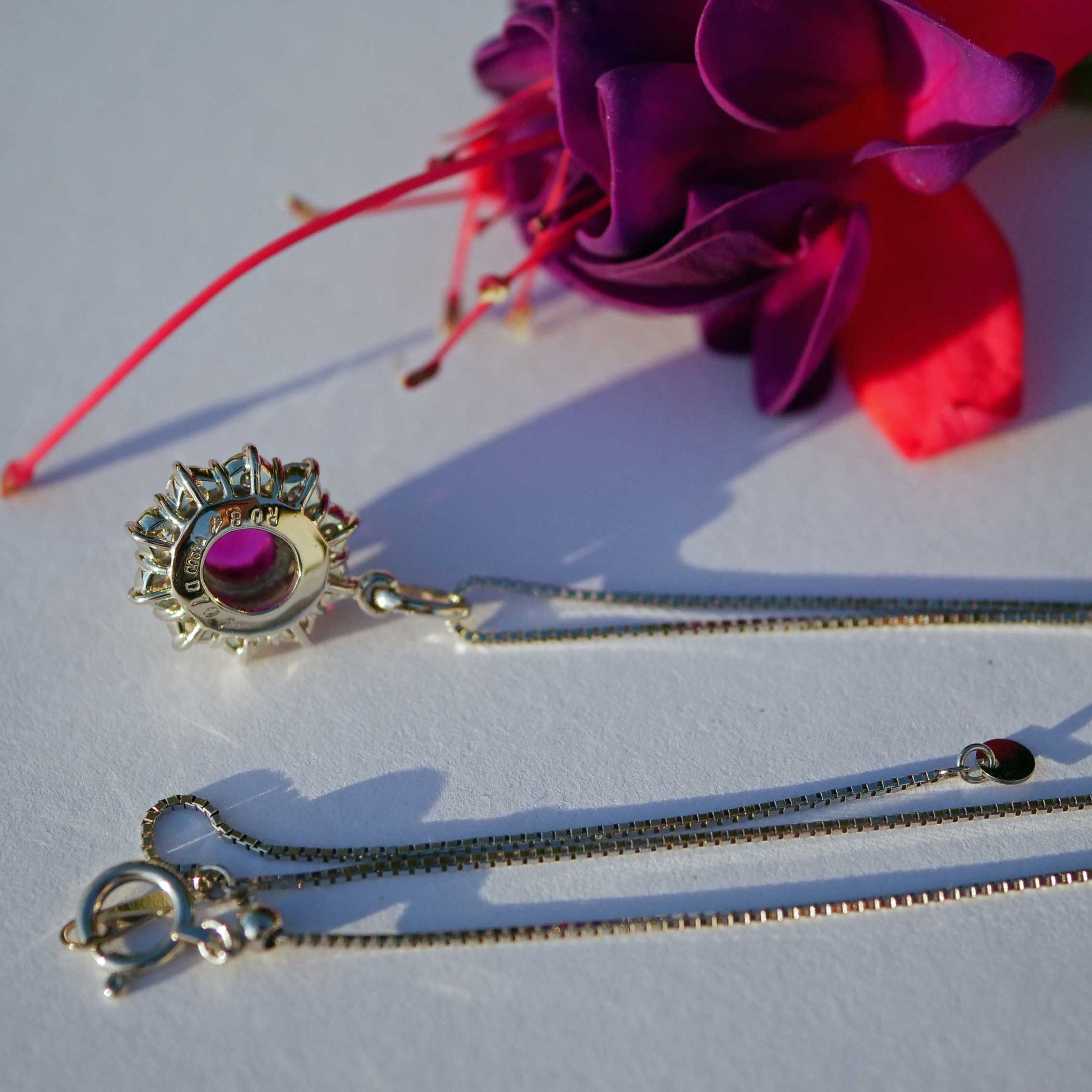 BURMA unerhitzt Rubin Brillant Anhänger m. Kette 0.84 ct 1.01 ct GIA Zertifikat 900er/850er Platin 