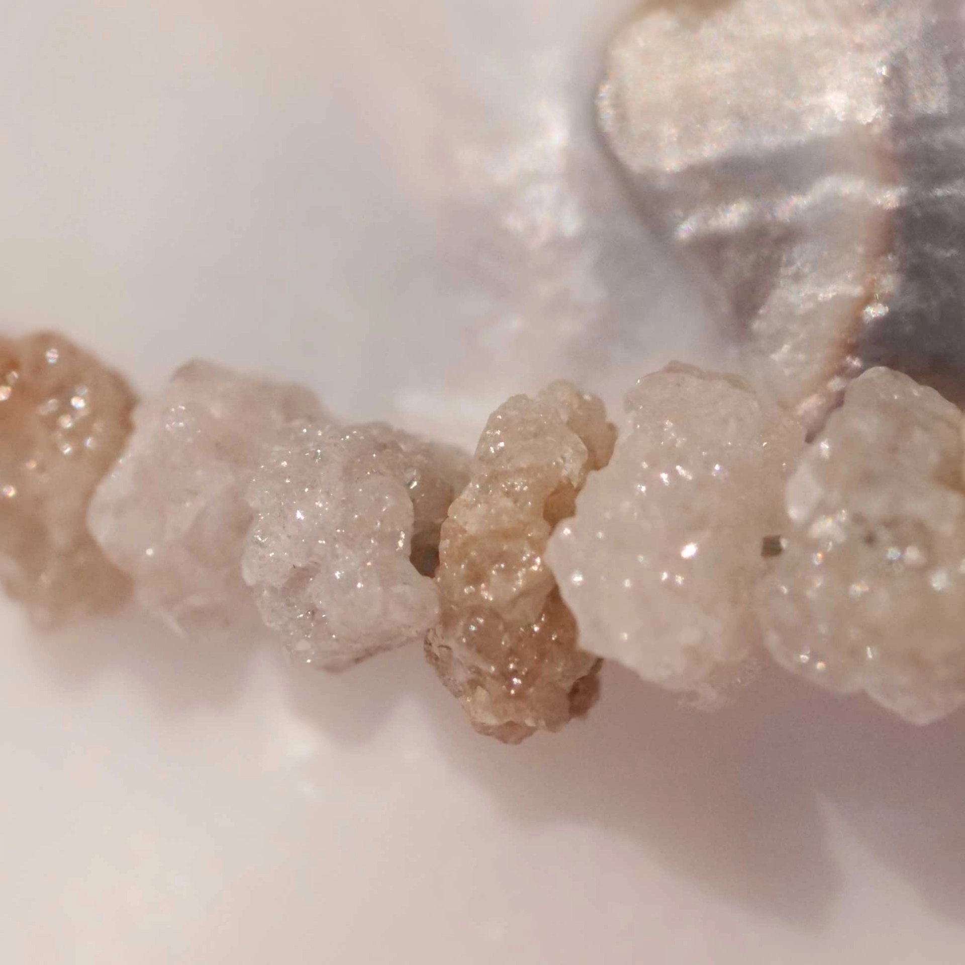 Diamant Rohstein Strang total 55 carat in den natürlichen Diamantfarben 5-6 mm D. .....kleine Komete
