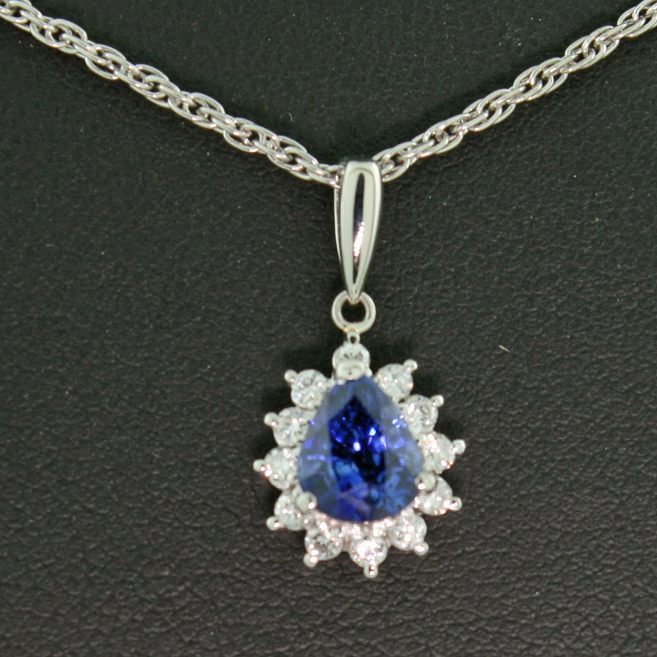 Rare Blue Saphir-Brillant-Anhänger mit Kette, 900er-Platin