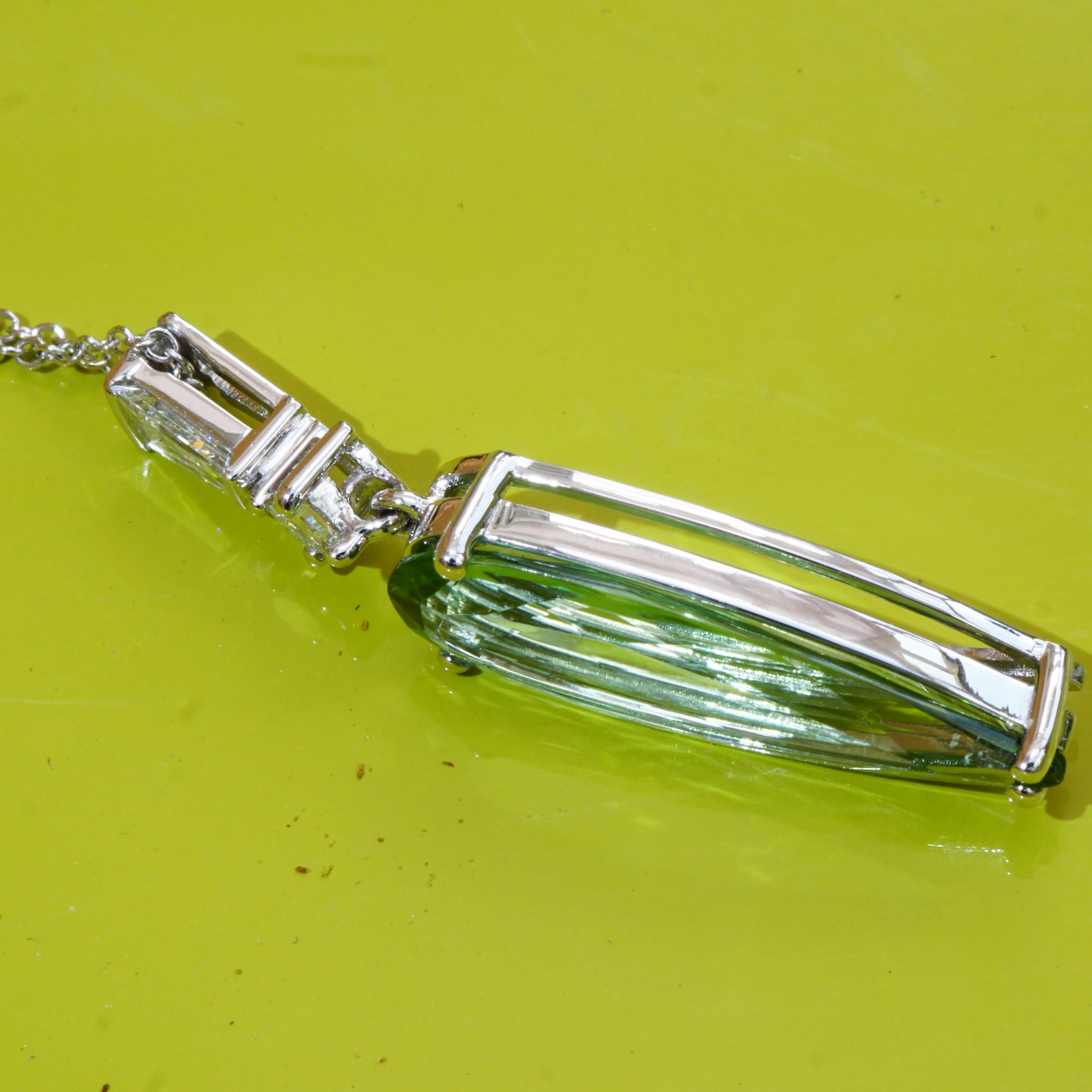 Turmalin Brillant Collier 750er Weissgold 3.4 ct 0.25 ct MEER SCHAUMGRÜN Mint...ich träume von Edels