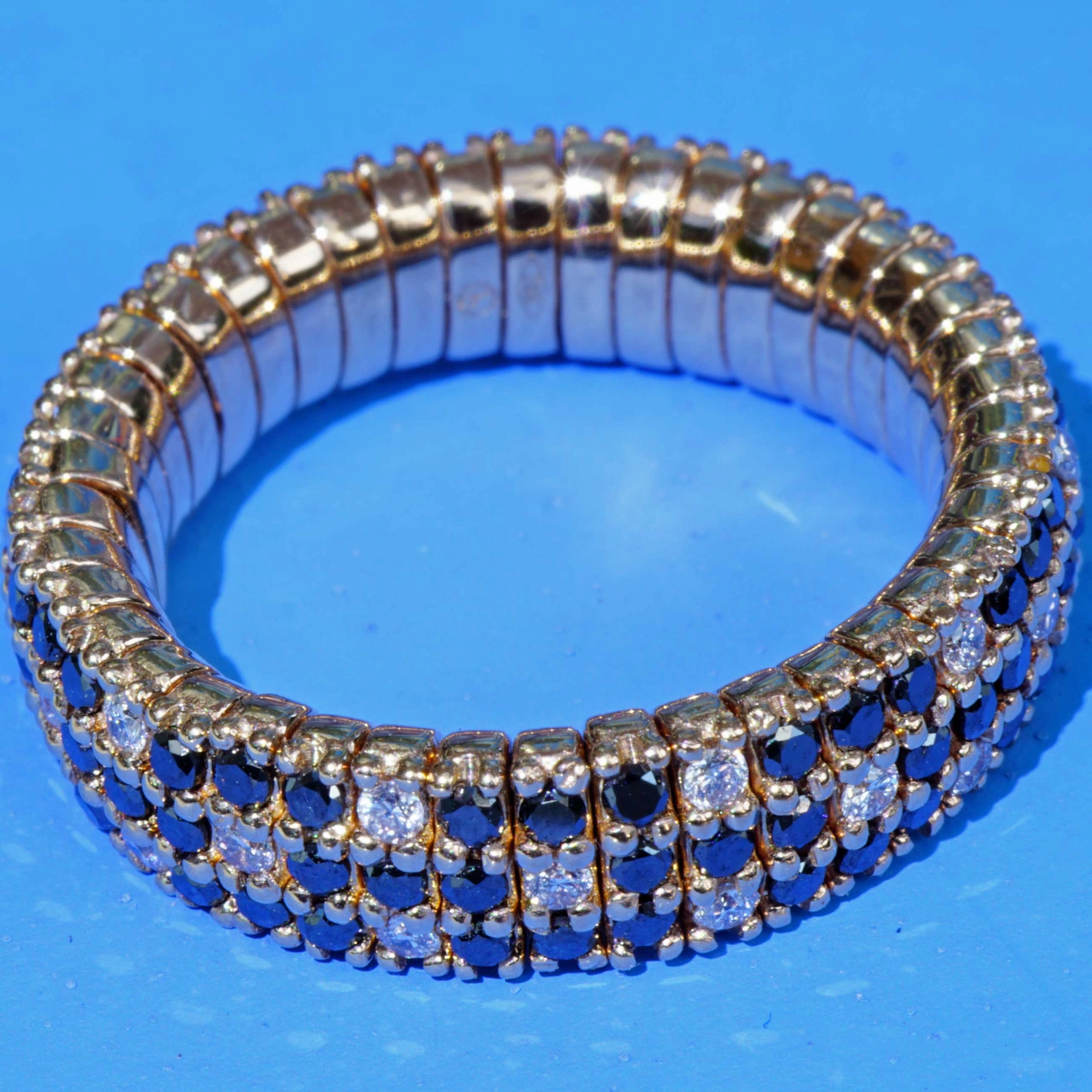 Brillant Ring dreireihig Magic flexibel schwarz weiss 0.90 ct 0.40 ct TW SI Silhouette Schmuck