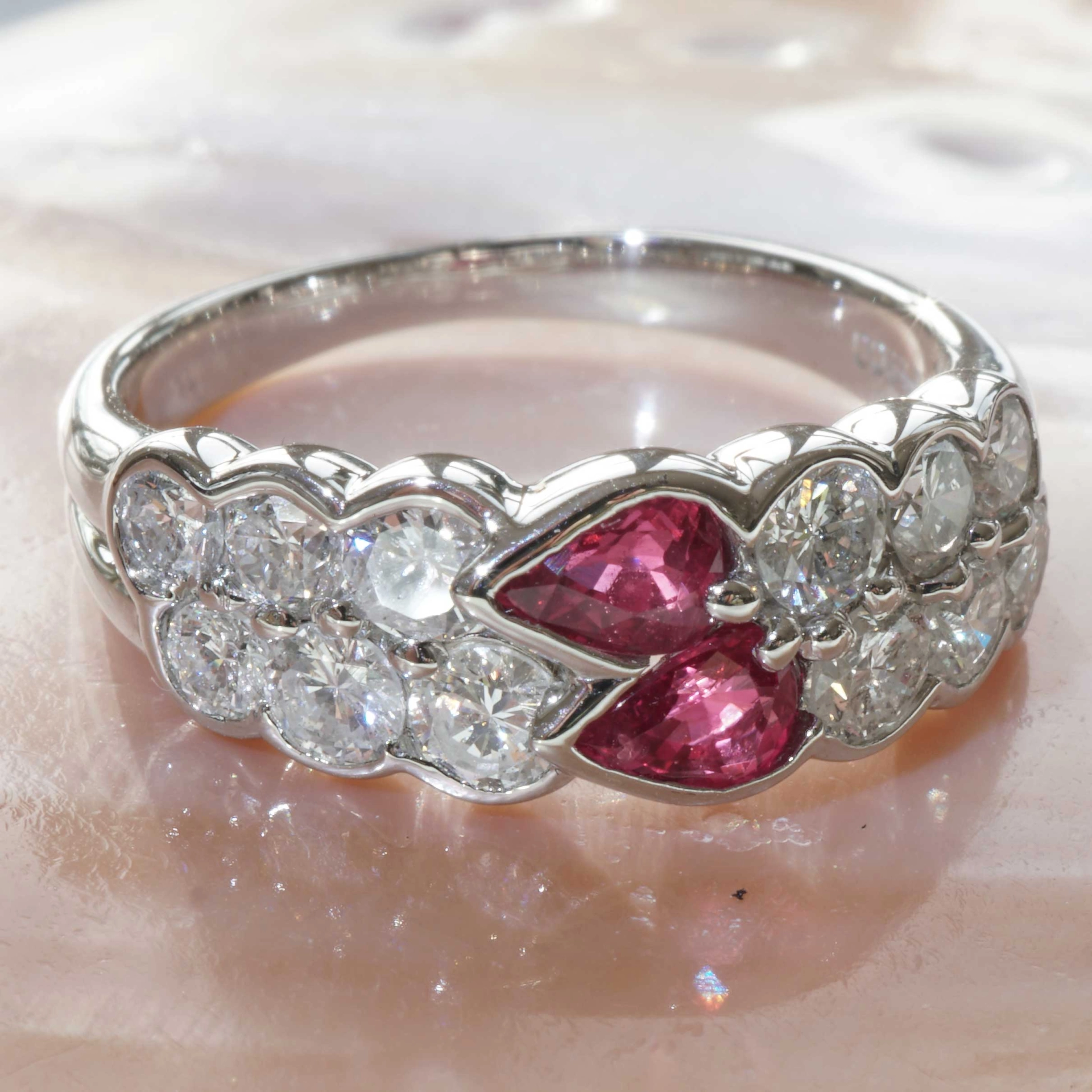 Rubin Brillant Ring 900er Platin 0.72 ct 1.13 ct .....da lächelt einem eine tolle Qualität entgegen