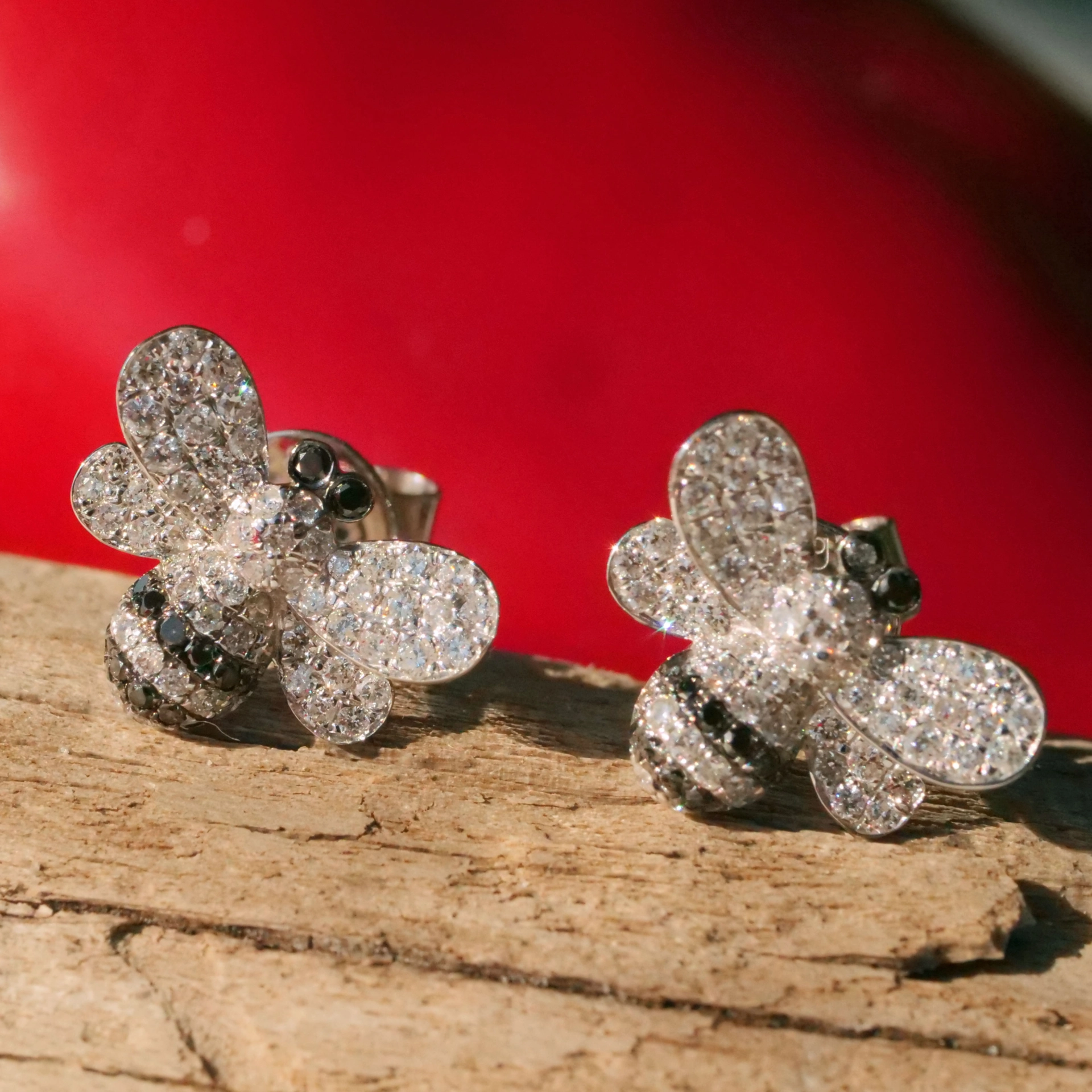Bienen Brillant Ohrstecker 0.60 ct 750er Weissgold....Bienchen summ herum