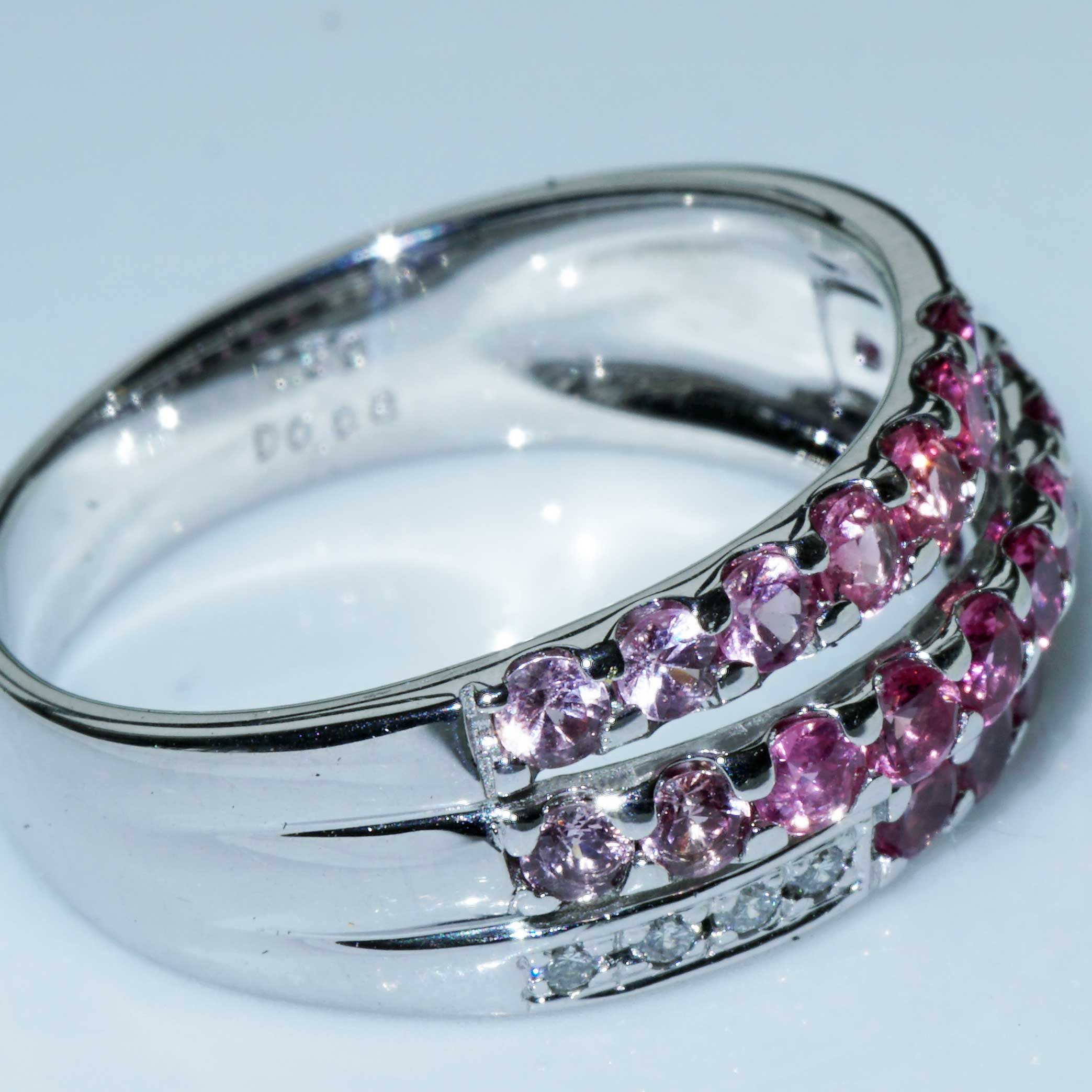 Pink Saphir Brillant Ring 750er Weissgold 1.50 ct 0.08 ct interessante Farbabstufungen von hell zu dunkel