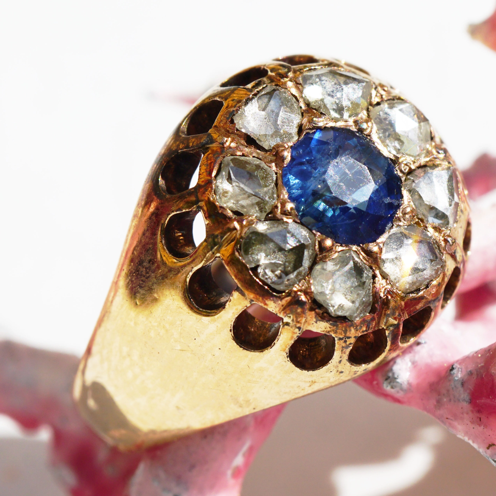 Saphir Diamant Ring 585er Rosegold um 1900 aus dem Jugendstil Art nouveau