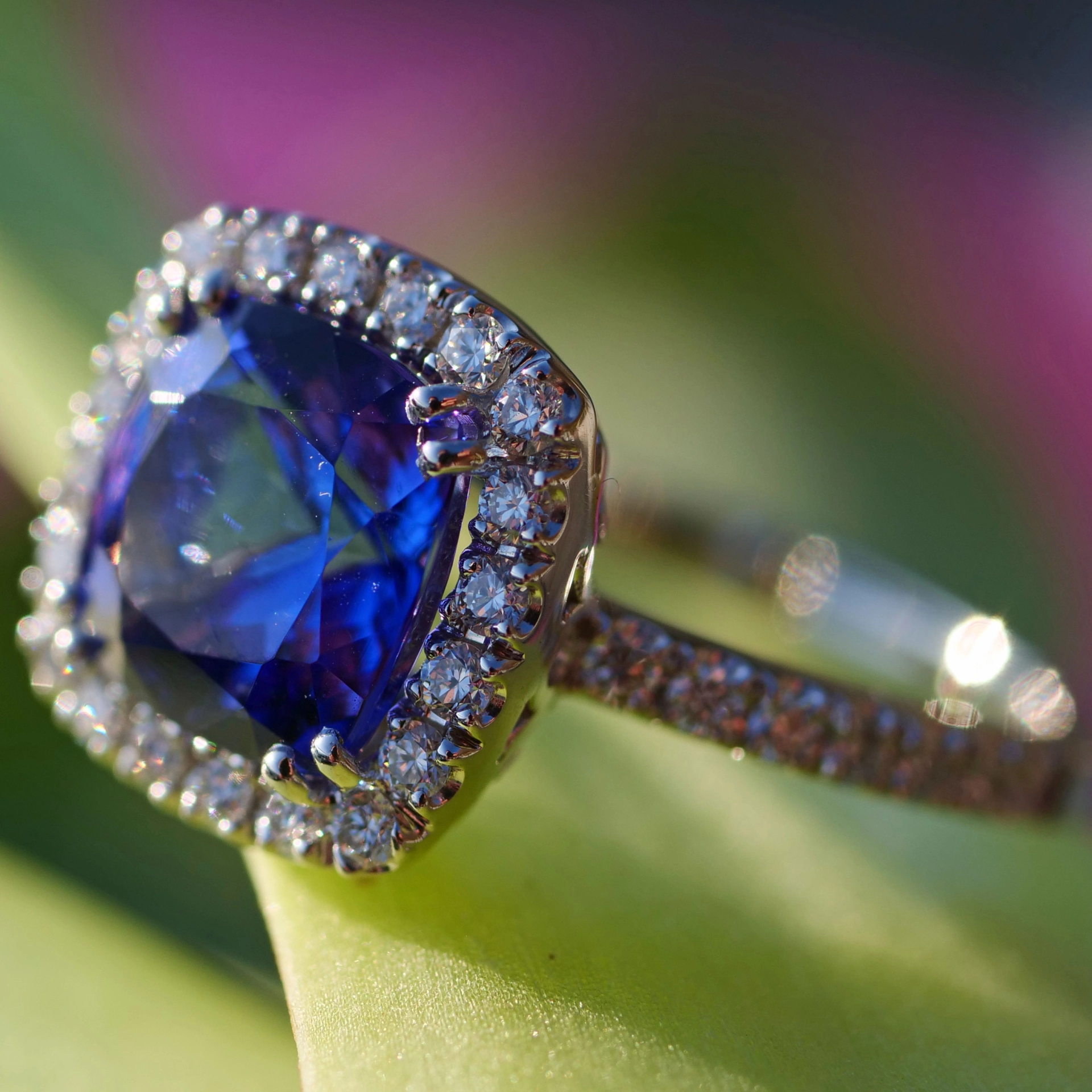 Tansanit Brillant Ring 750er Weissgold 2.70 ct 0.40 ct AAA+ Tolle Qualität Blaulilie