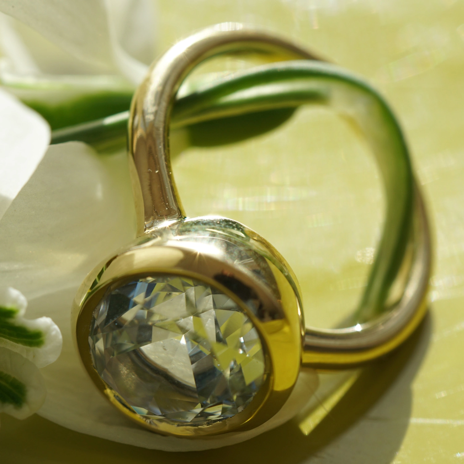 Goshenit Beryll Ring 4.82 ct 750er Gelbgold Mosambik...farblose Reinform