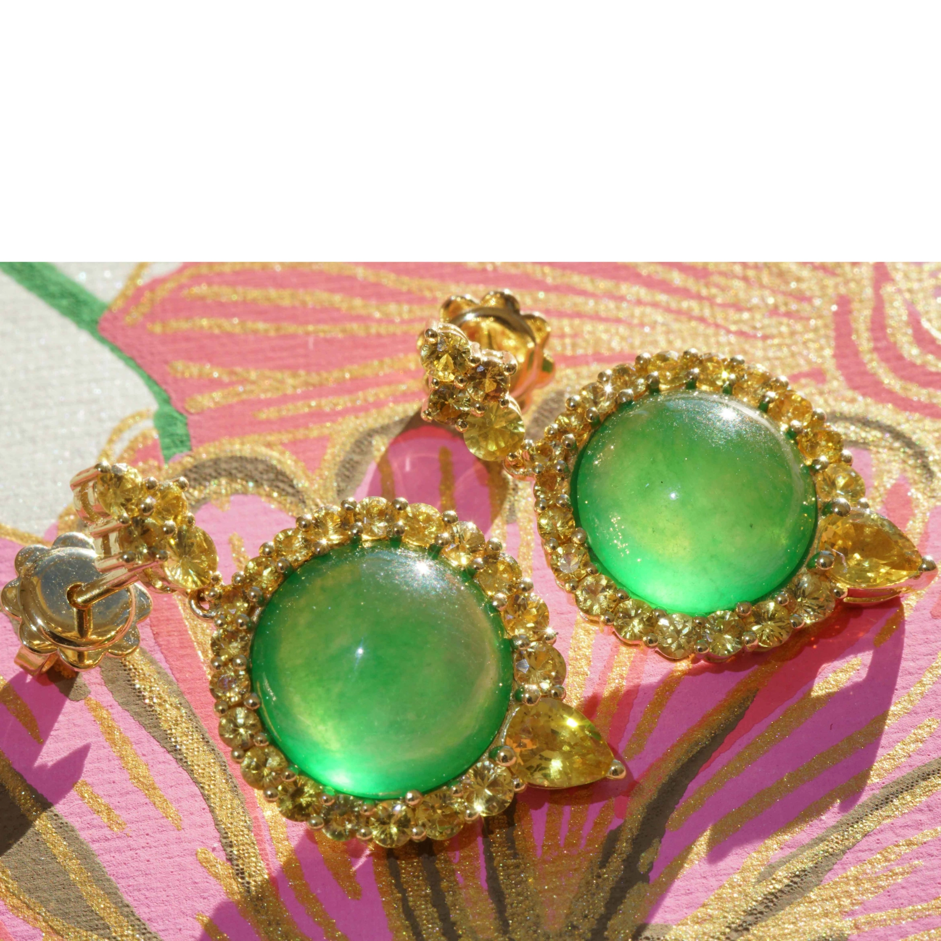 Imperial Burma Jade Saphir Ohrhänger Juwelierskunst 750er Gelbgold 9.98 ct 3.76 ct